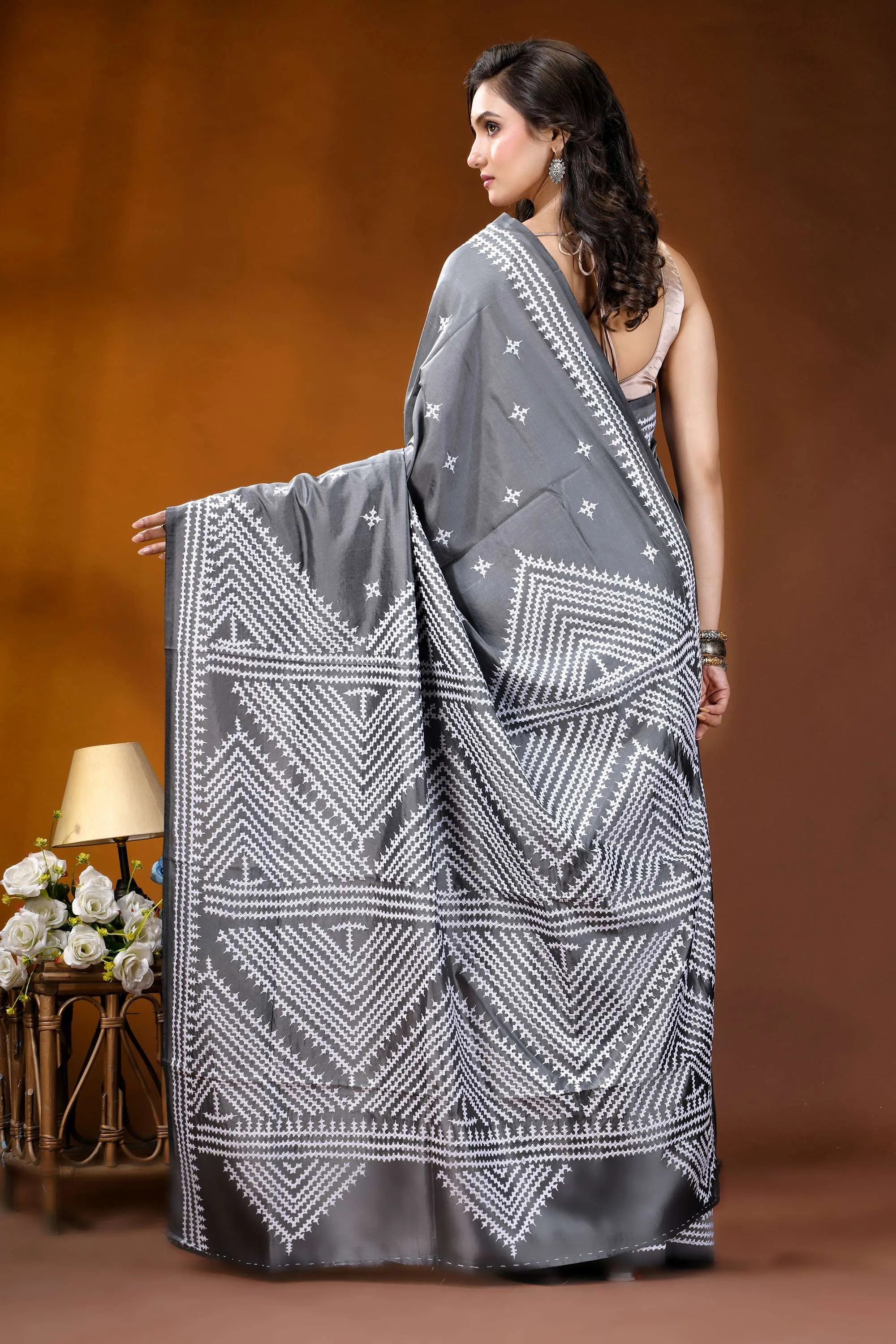 Slate grey handmade kutch embroidery silk saree - geometric pattern gray saree intricate white geometric 4