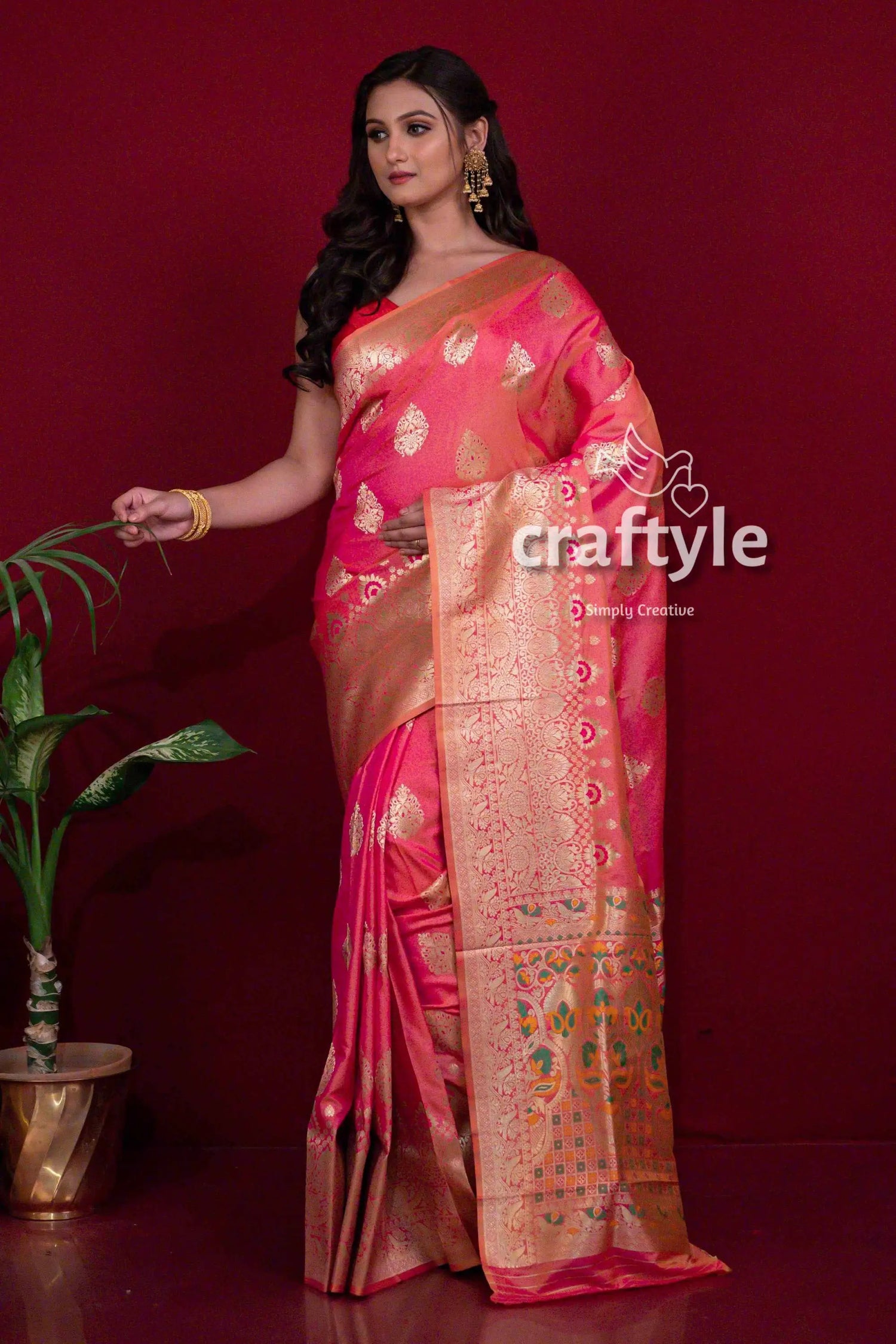 Strawberry pink dual tone blended katan silk saree pink silk saree gold border 1