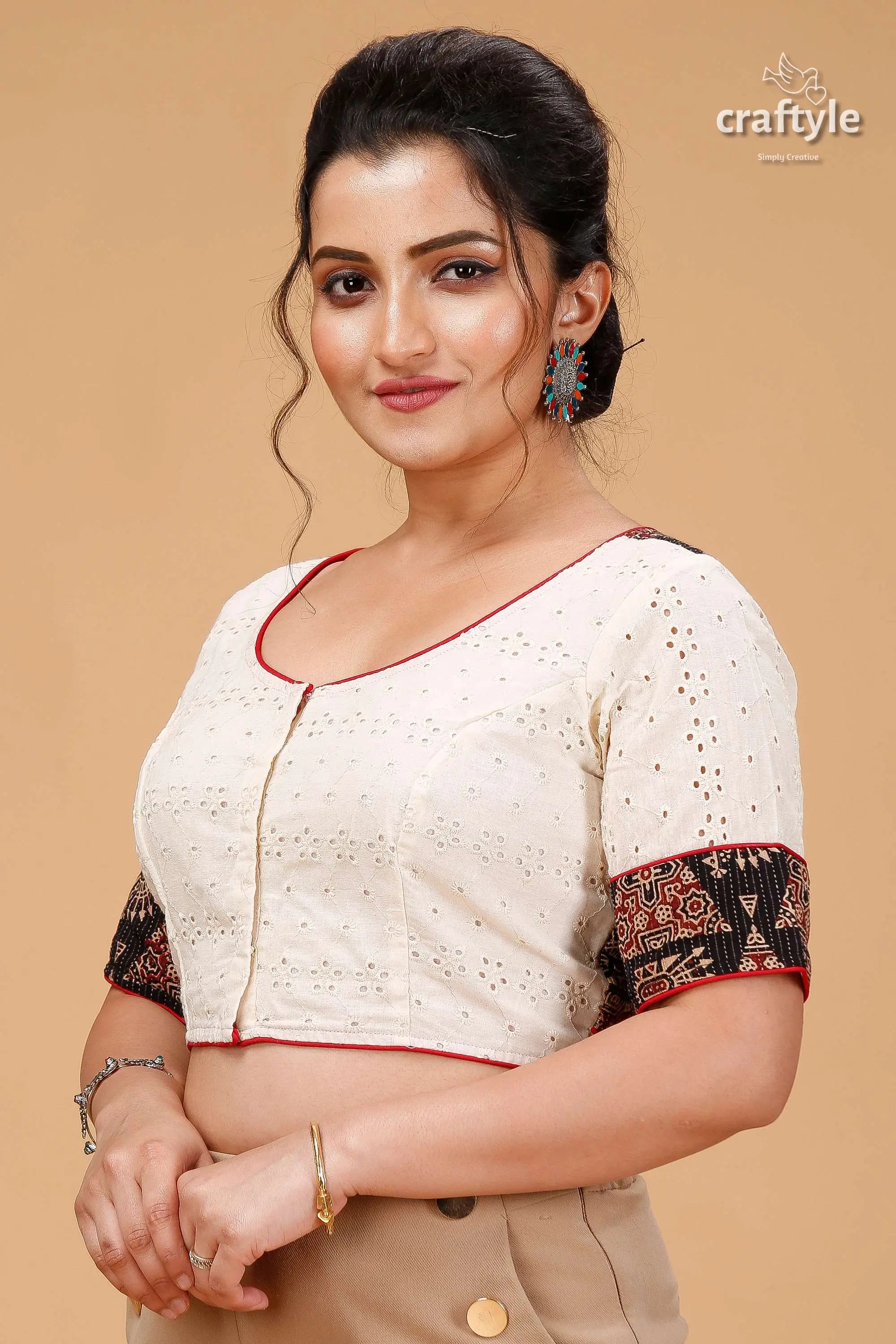 Stylish off white hakoba cotton blouse woman white eyelet blouse patterned 3