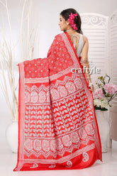 Tomato red and white bengal heritage silk kantha stitch saree red white patterned saree 5
