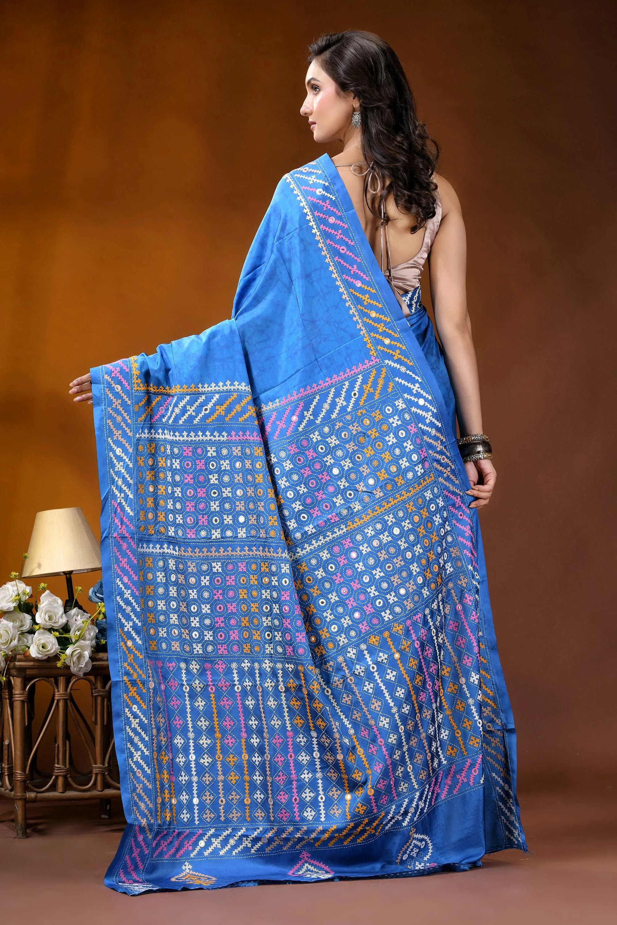Tufts blue ethnic motif hand wax batik kutch embroidery silk saree - mirror work vibrant blue silk saree adorned 5