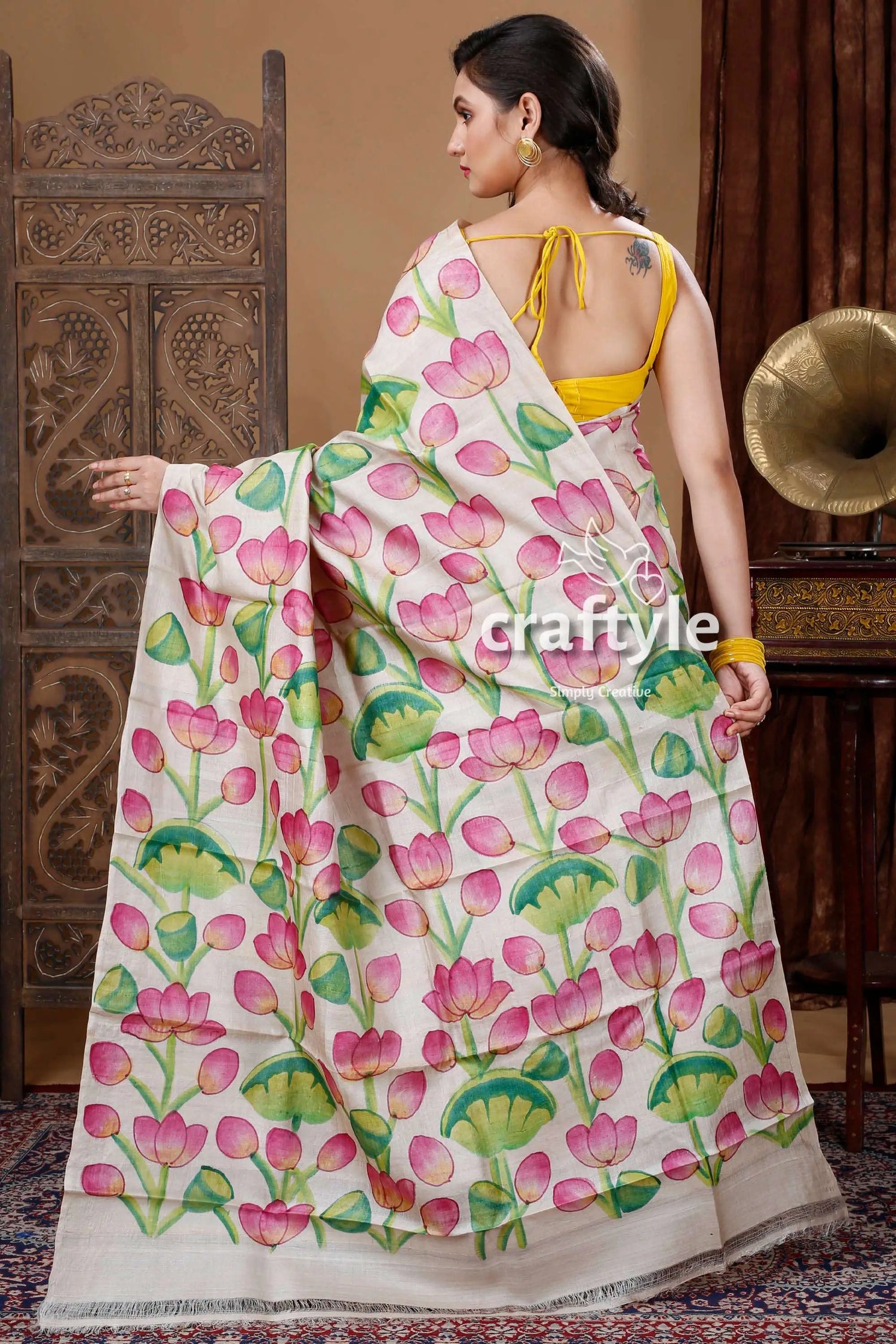 Unique lotus motif hand painted pure tussar kalamkari saree woman white saree pink lotus 4