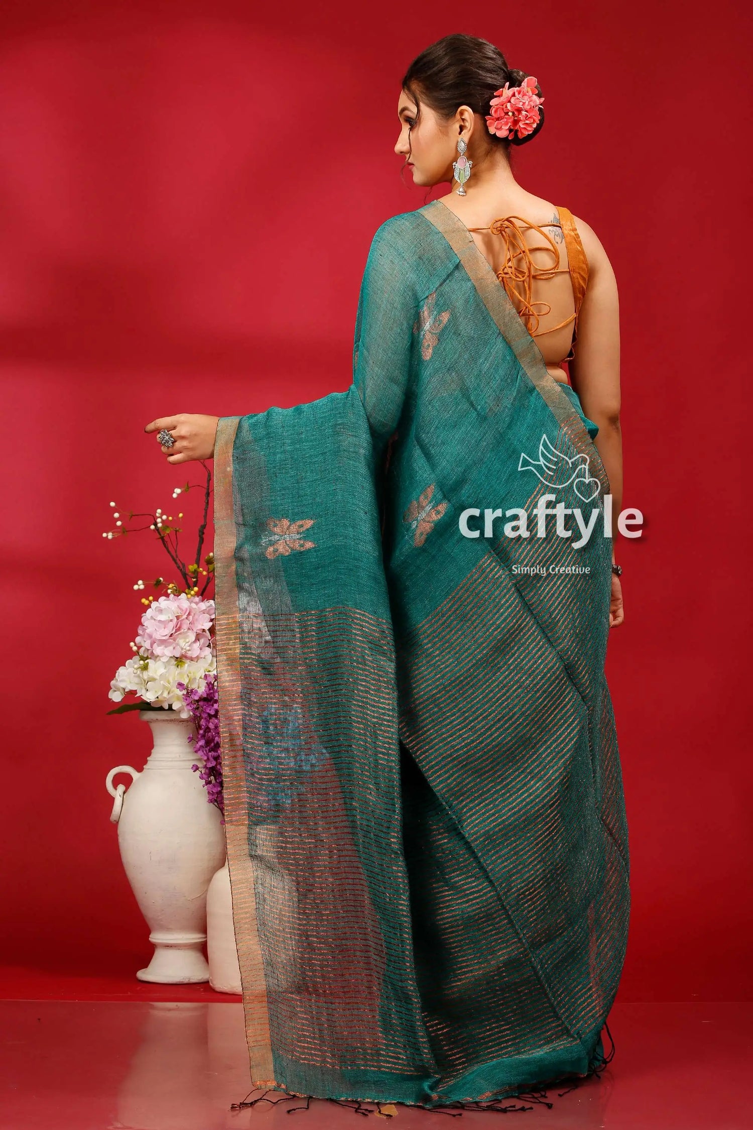 Viridian green copper zari work linen jamdani saree teal saree floral embroidery 4