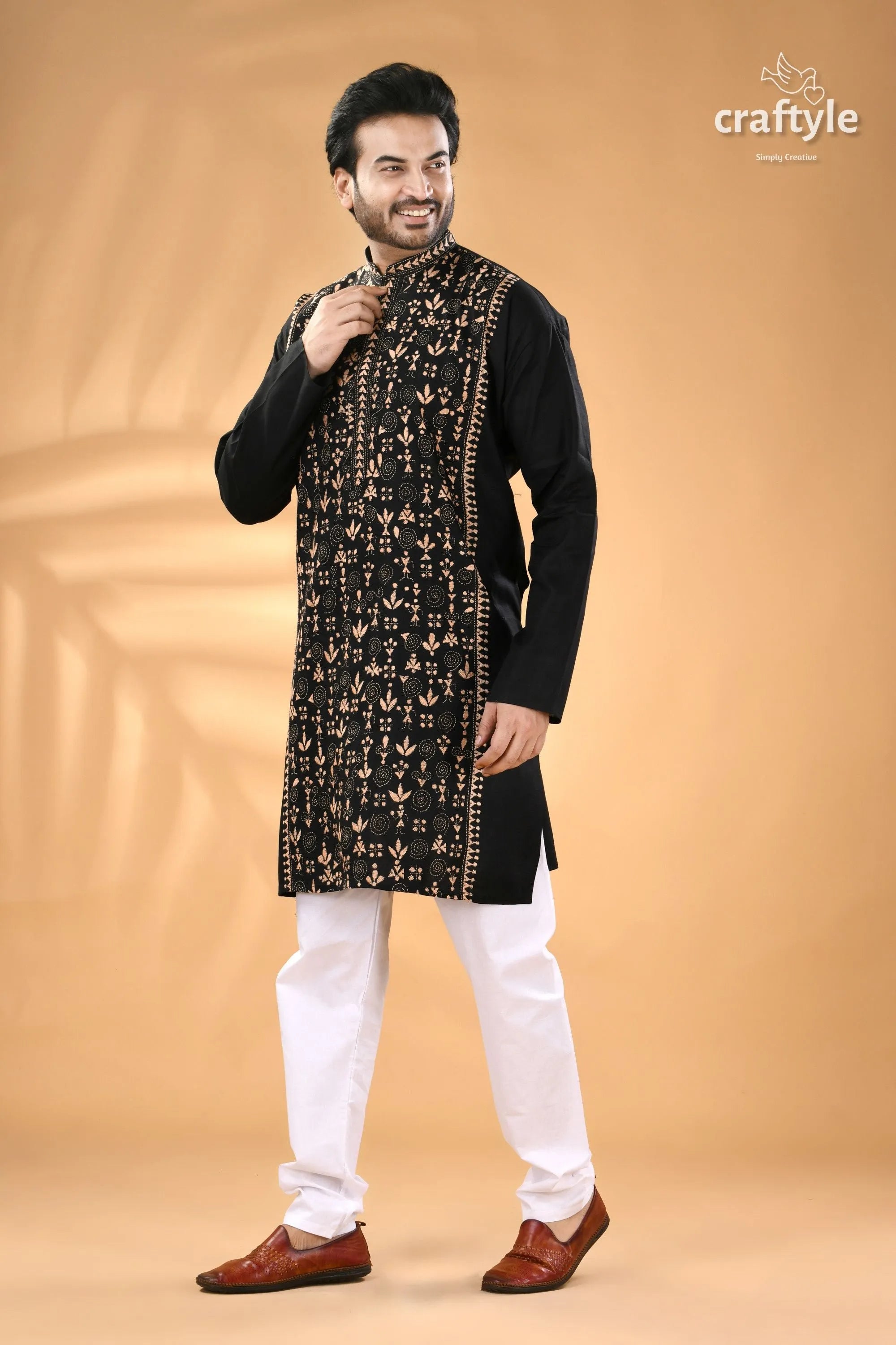 Warli design black kantha stitch cotton kurta for men men’s embroidered white 4