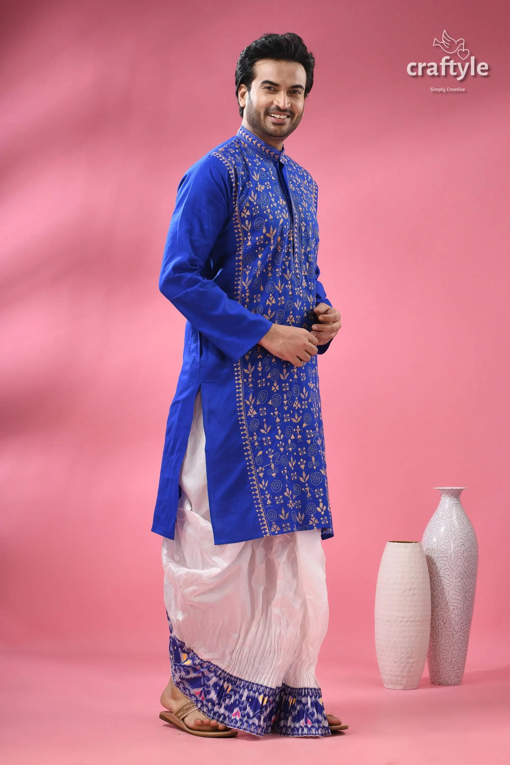 Warli design palatinate blue mens cotton punjabi - kantha stitch royal blue white embroidered kurta 5