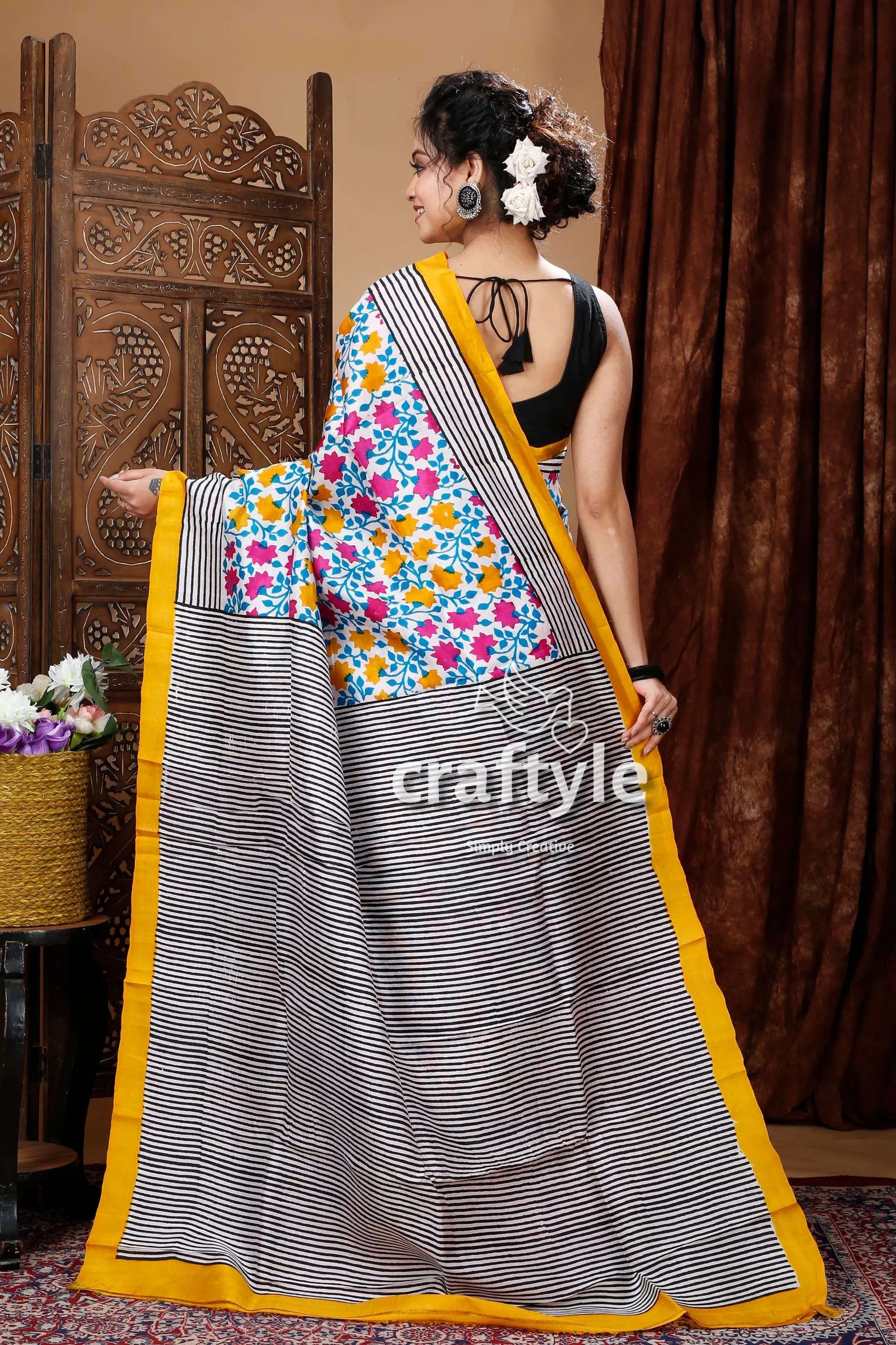 White & hot pink floral motif hand block mulberry pure silk saree floral striped saree yellow border 5