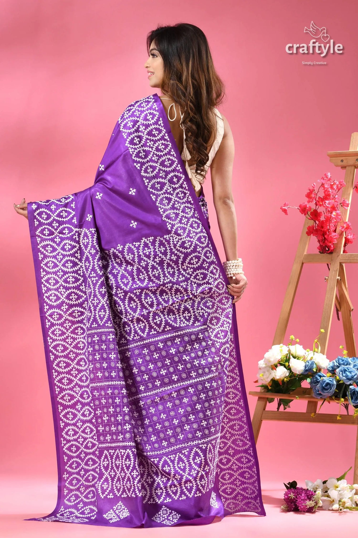 White kutch embroidered french violet silk saree purple saree white embroidered patterns 5