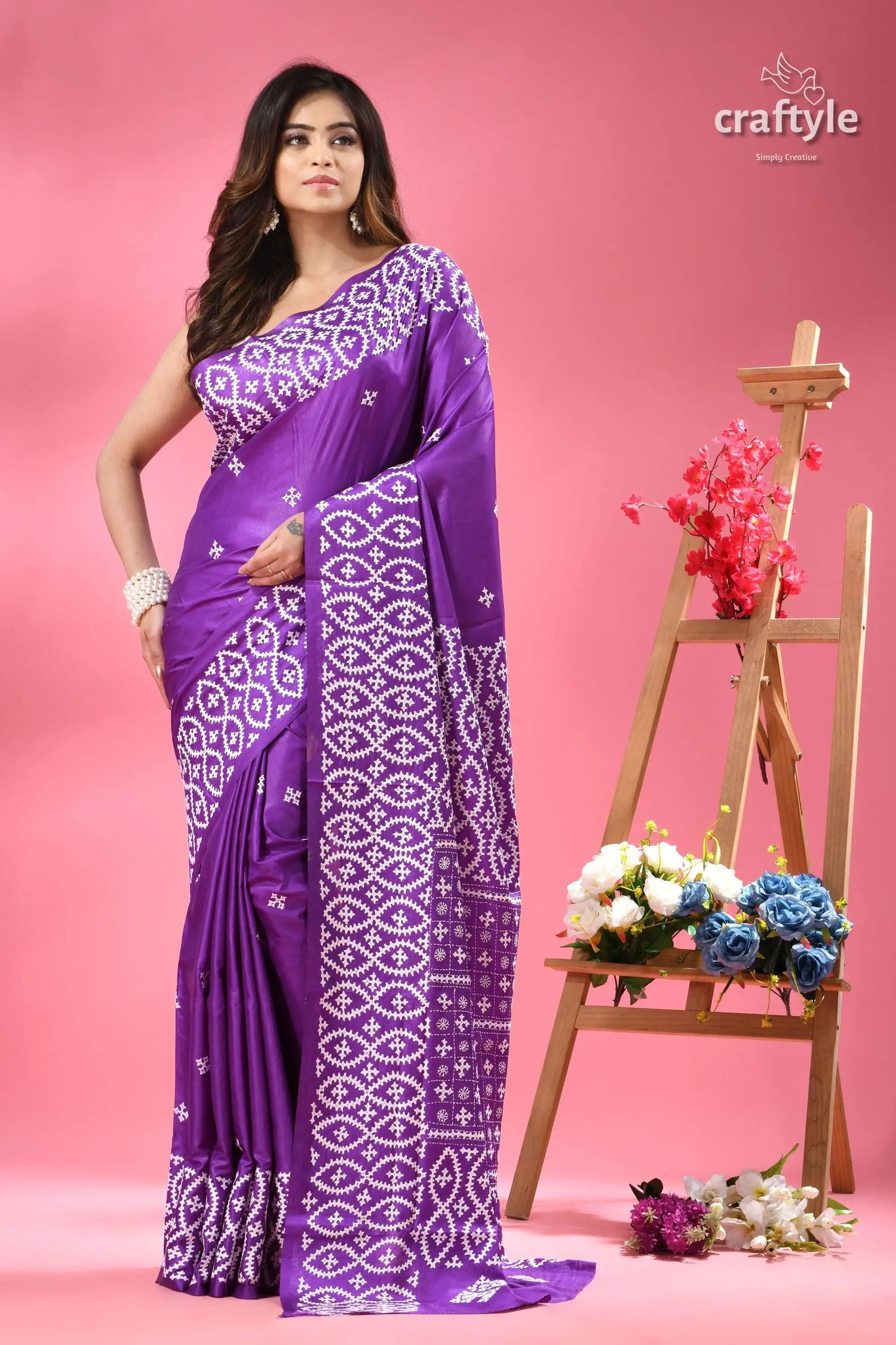 White kutch embroidered french violet silk saree purple silk saree white embroidery 6