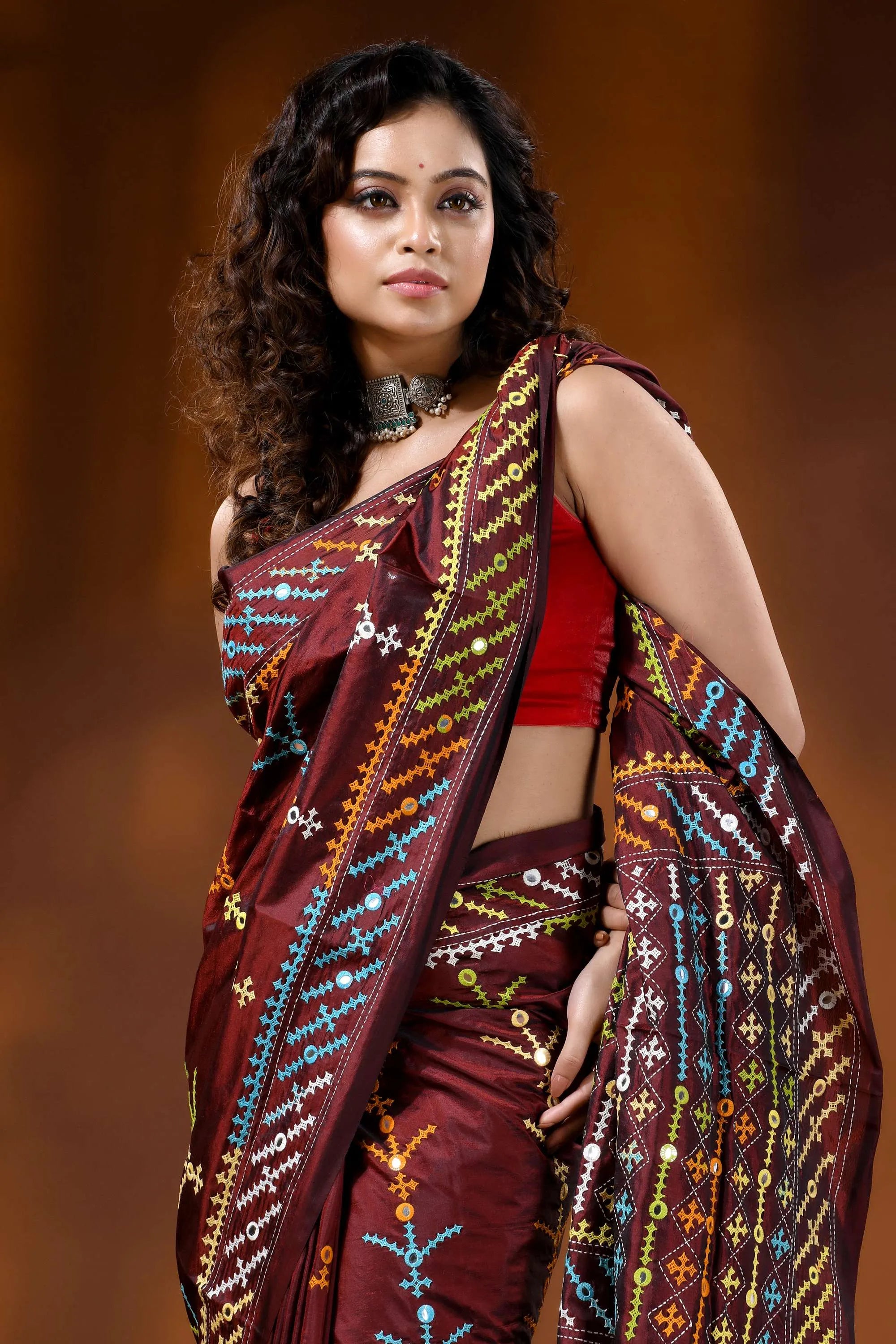 Wine multi-thread kutch embroidered silk saree with mirror detailing 2