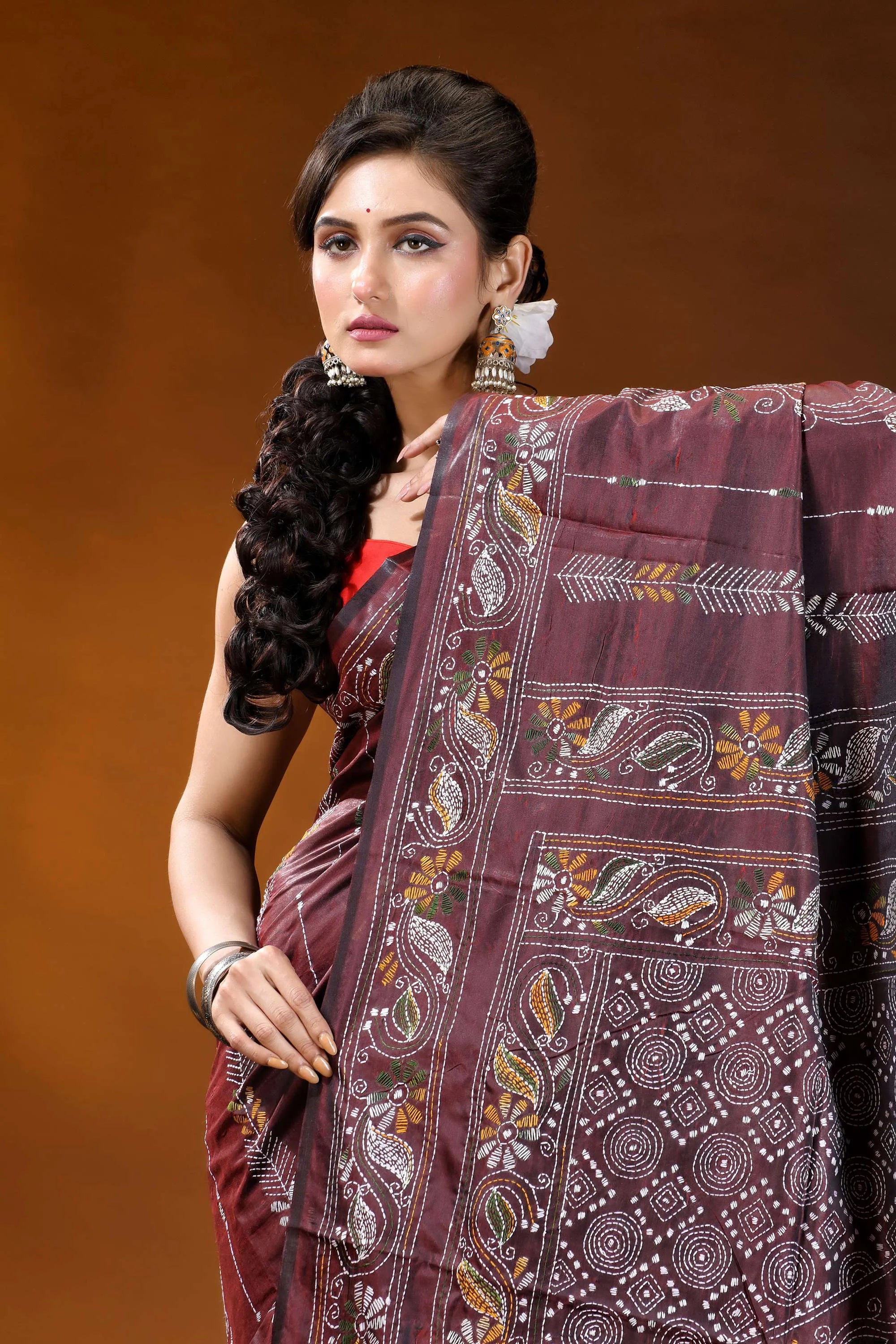 Wine paisley motif hand embroidered silk kantha stitch saree maroon silk saree intricate paisley 6