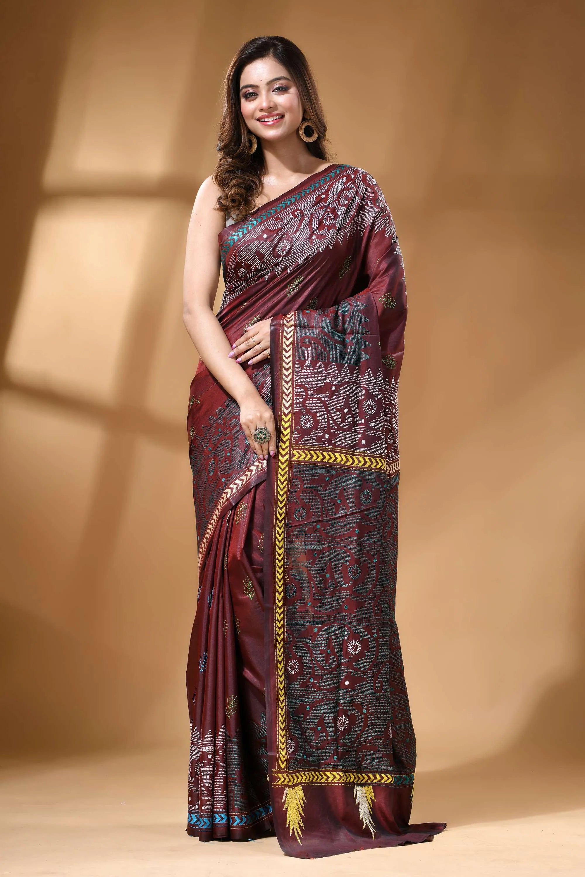 Wine red jamdani motif handcrafted silk kantha stitch saree maroon dark green printed saree 6