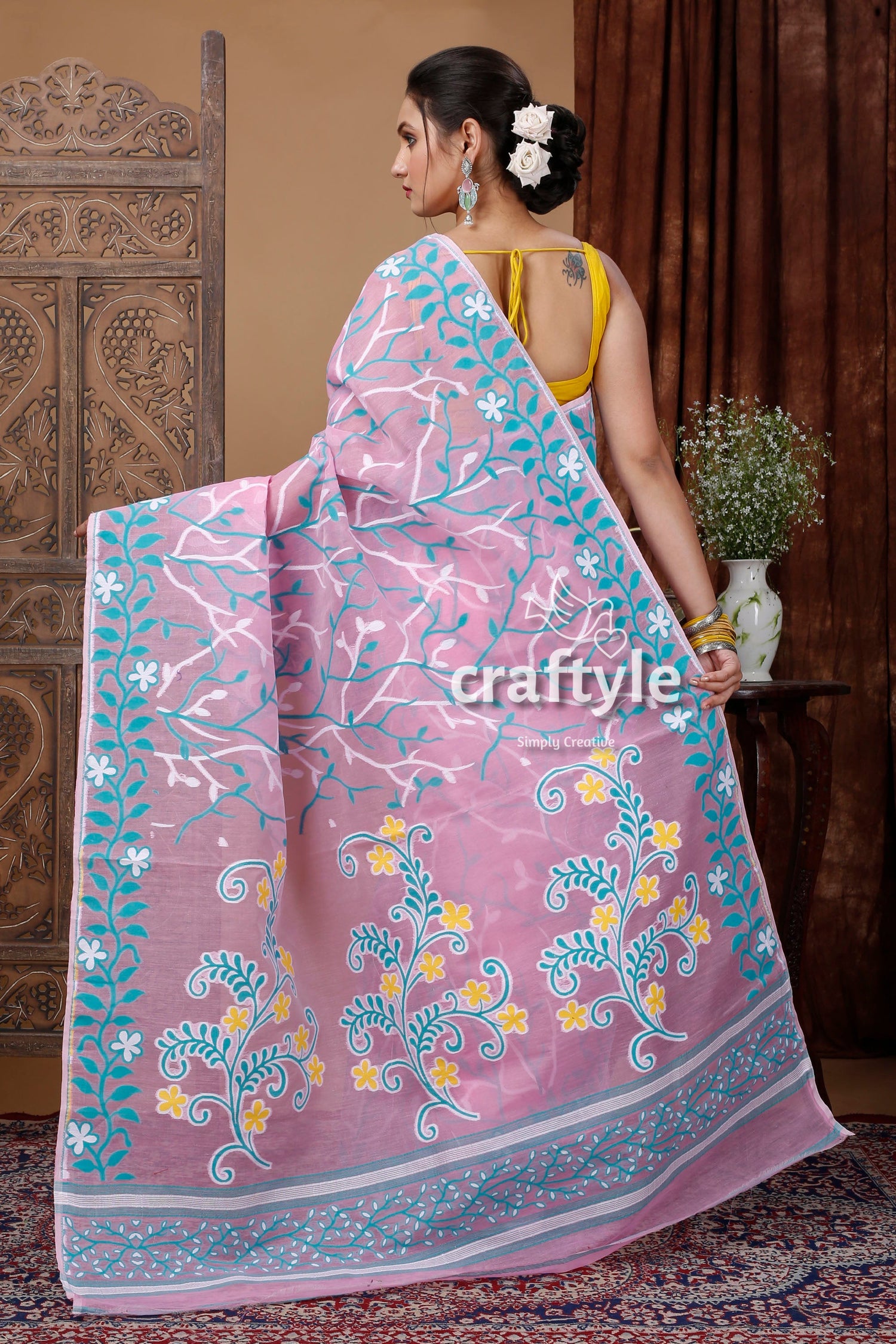 Amaranth Pink and Green Dhakai Jamdani Saree - Traditional Bengali Fabric - Craftyle