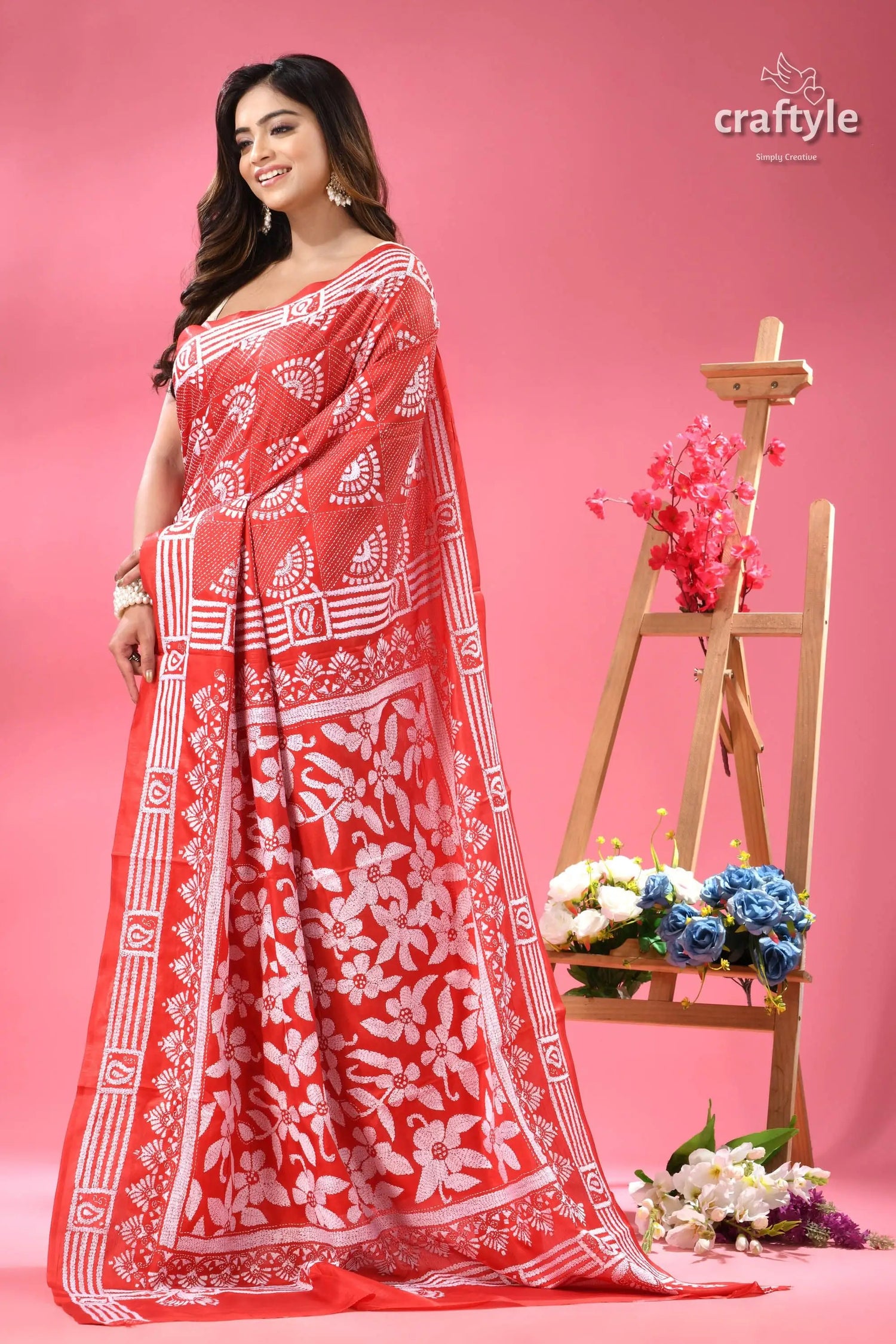 Amaranth red and white floral exclusive kantha silk saree woman red white printed saree 3