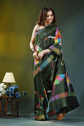 Artisanal heron design deep green silk kantha work saree vibrant green silk saree adorned 5