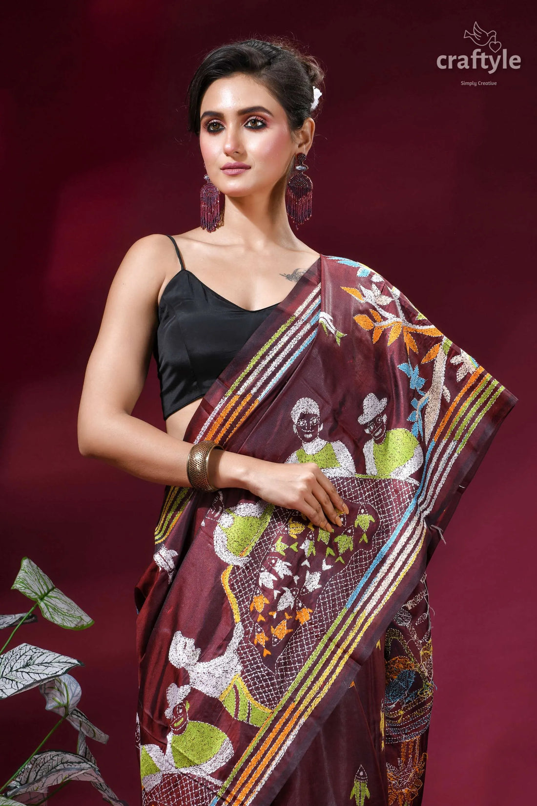 Artisanal village life theme handcrafted silk kantha saree - persian plum maroon silk saree intricate embroidered 2