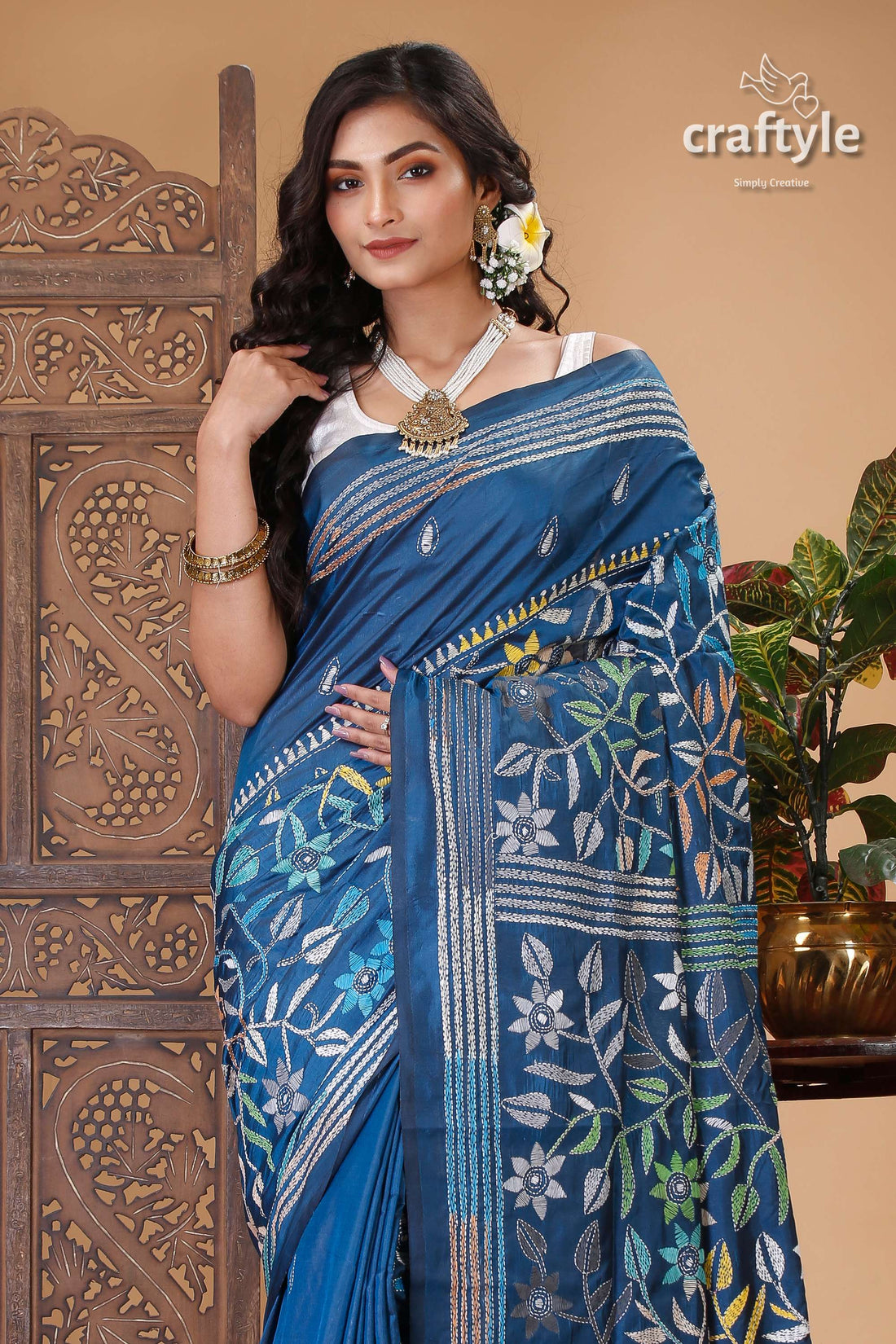 Astronaut Blue Floral Design Kantha Stitch Silk Sari - Craftyle