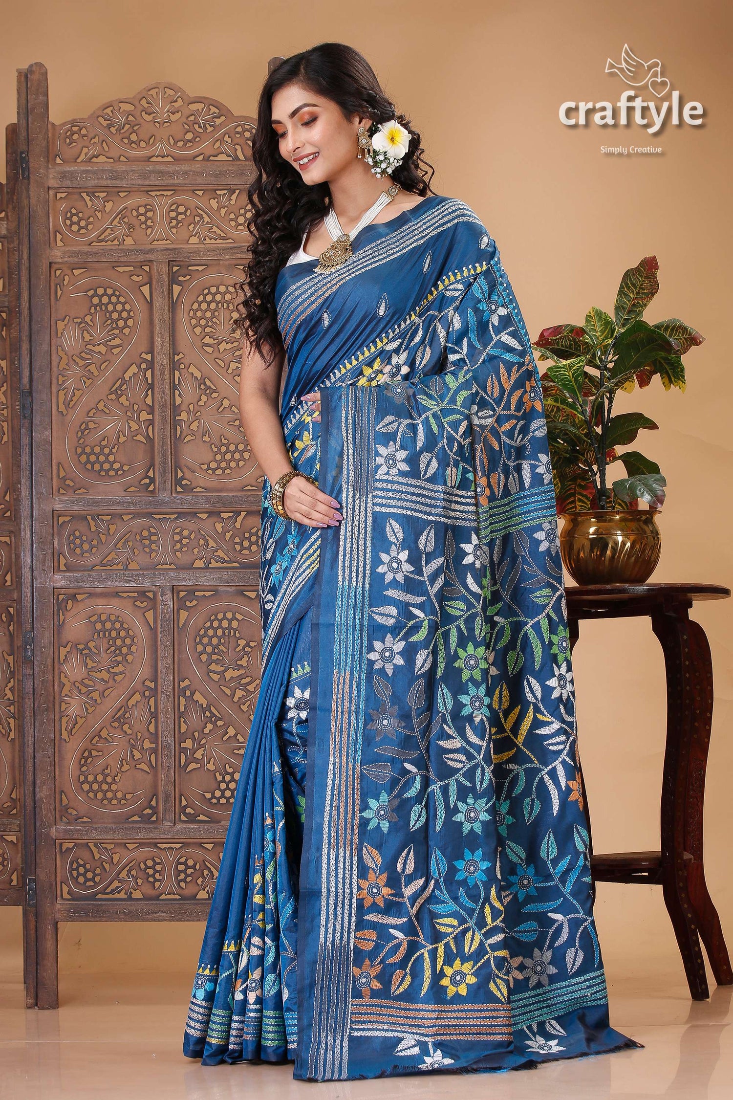 Astronaut Blue Floral Design Kantha Stitch Silk Sari - Craftyle