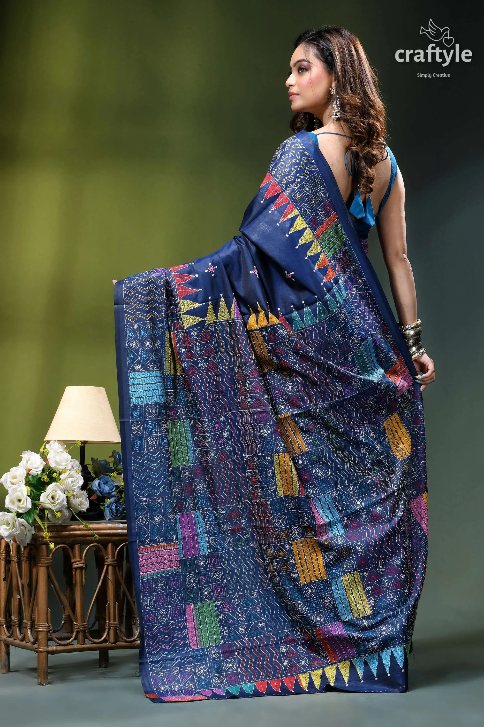 Astronaut blue geometric pattern exquisite silk kantha stitch saree navy blue saree intricate geometric 5