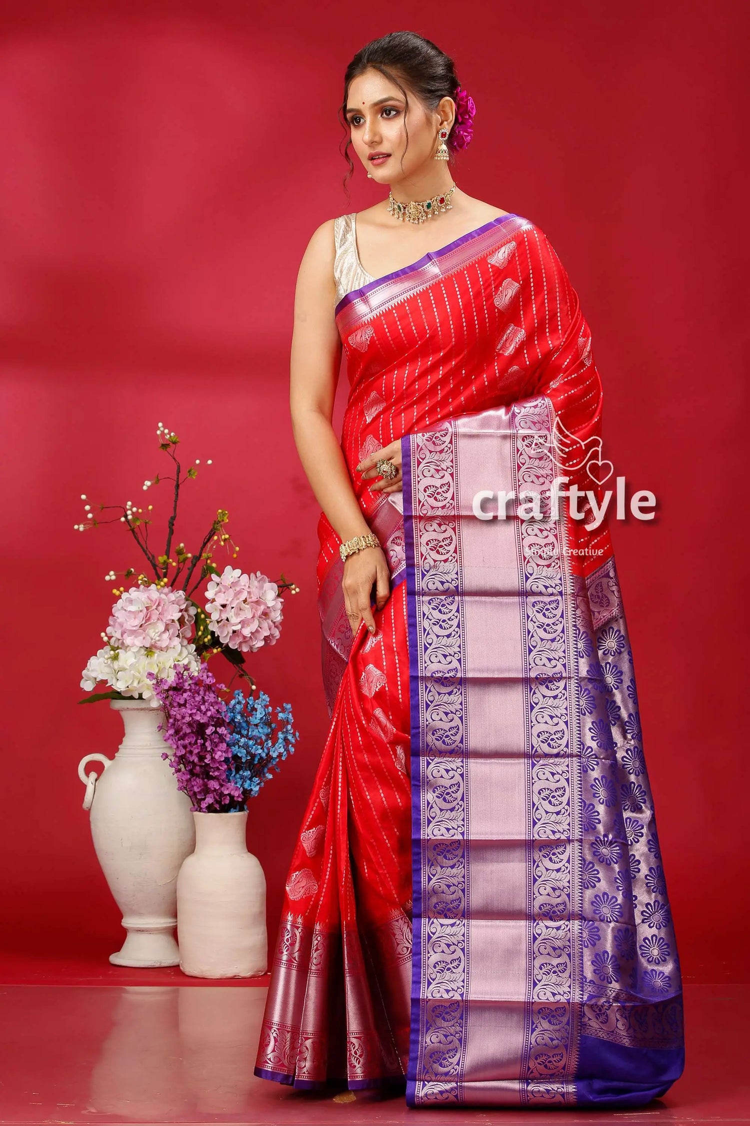 Beautiful imperial red kosha silk saree - soft and comfortable red purple saree 3