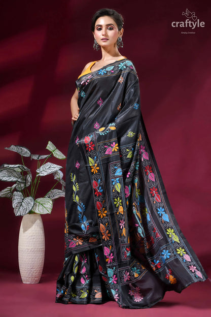 Beautiful lotus motif handmade silk kantha work saree in black black silk saree adorned vibrant 4