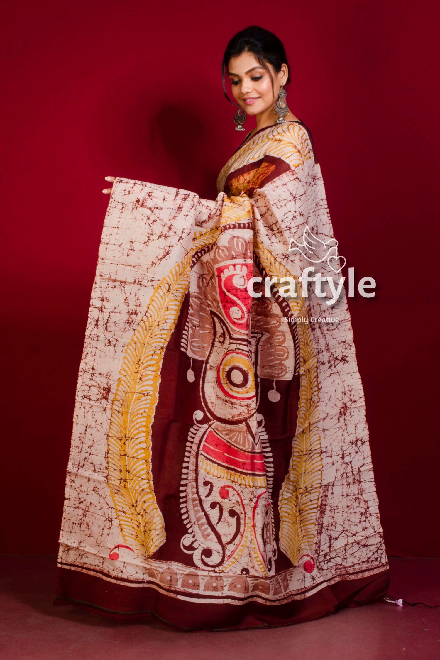 Beautiful Owl Painted Handmade Batik Pure Mulberry Silk Saree - Craftyle