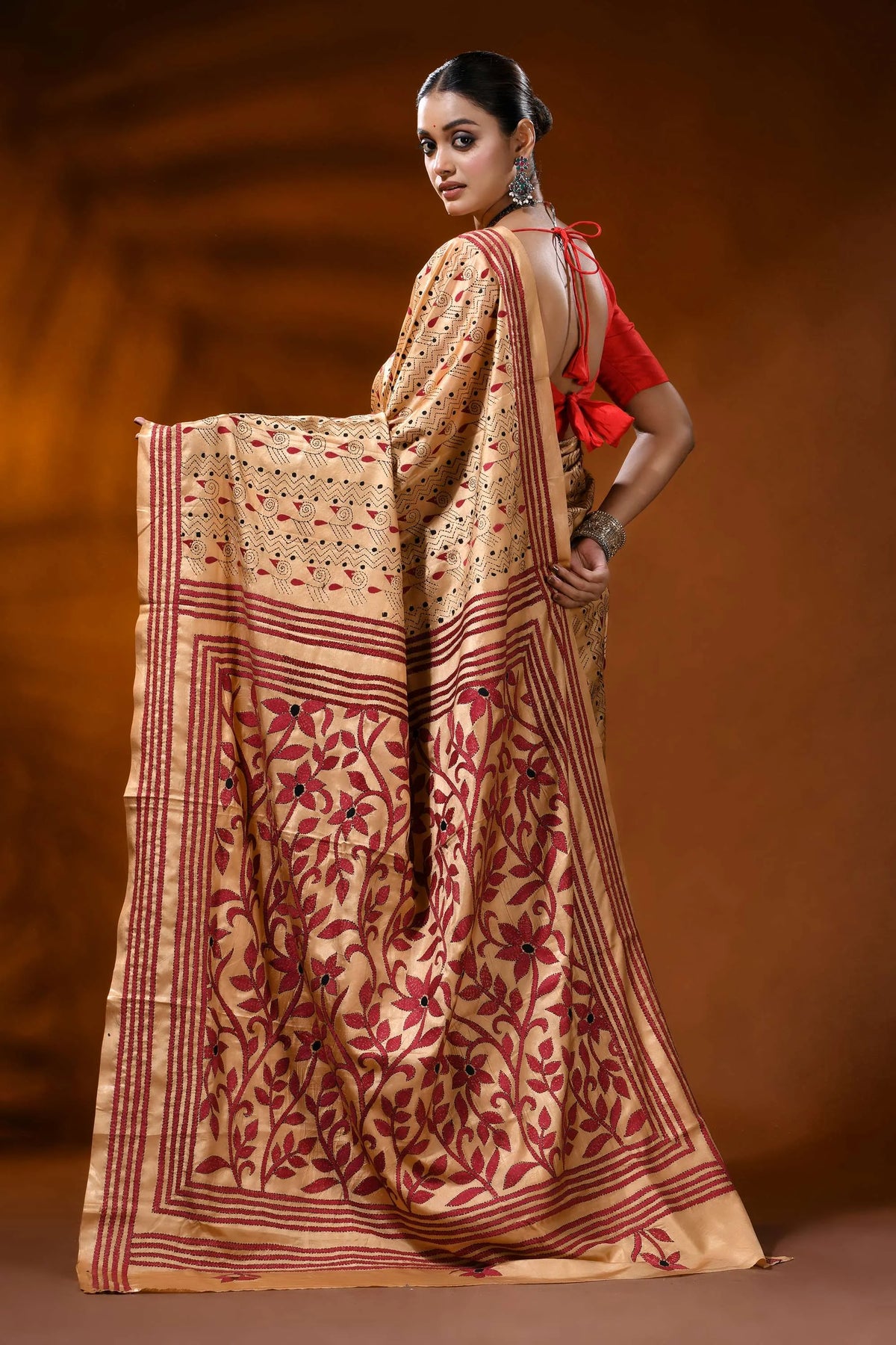 Beige hand embroidered silk kantha saree with maroon floral motif 5