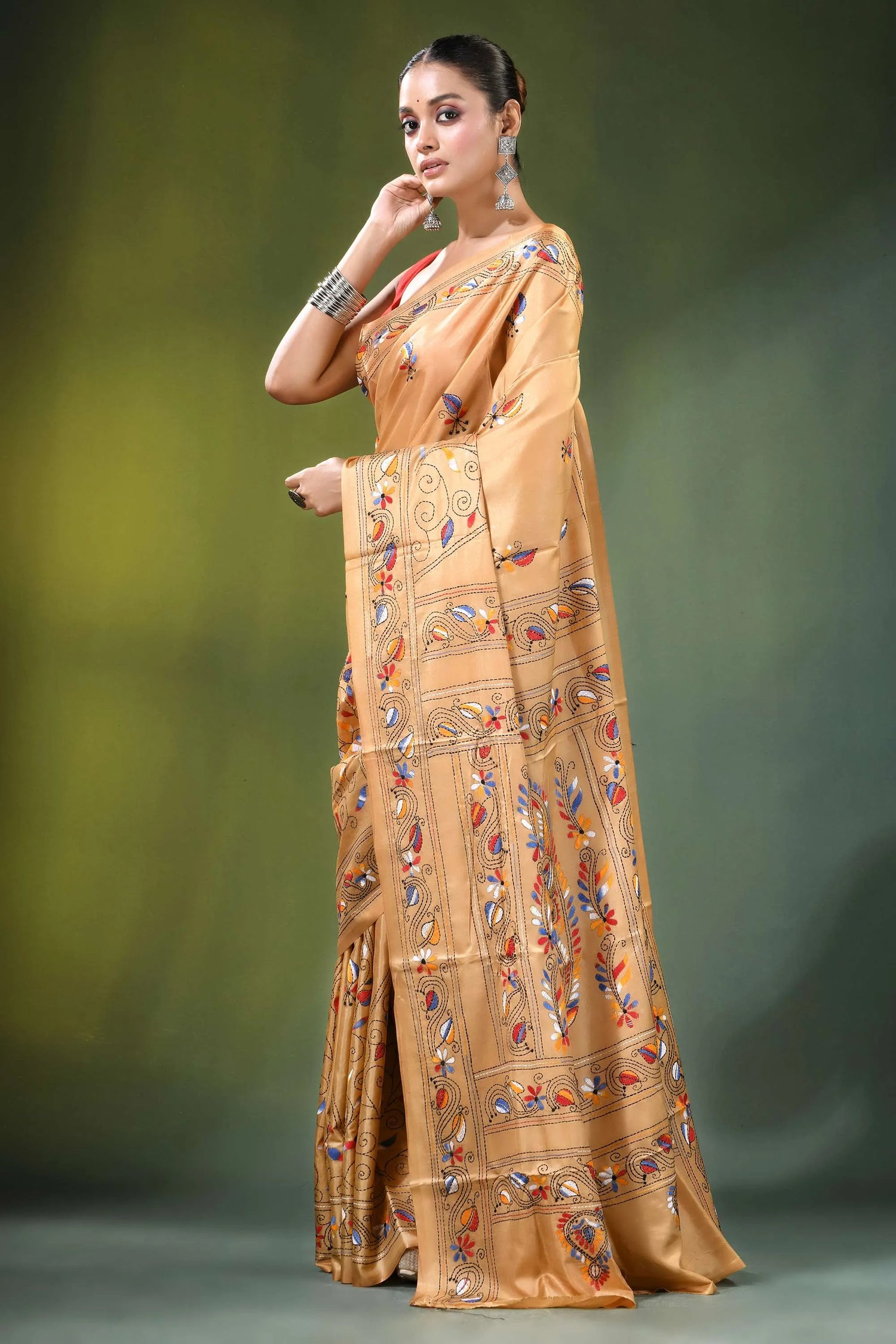 Beige paisley motif multicolor silk kantha saree - hand embroidered golden-brown adorned intricate 3