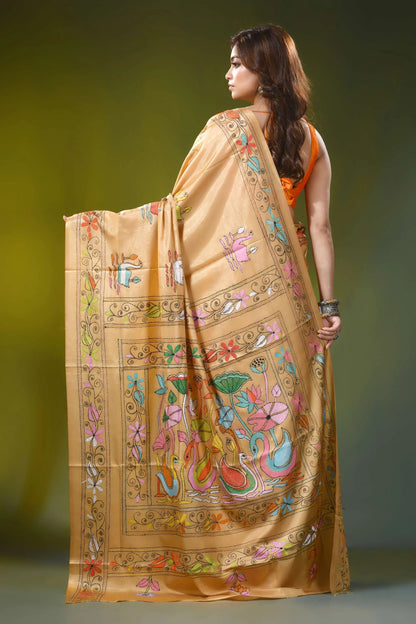Beige silk kantha work saree with handmade swan and lotus motif 5