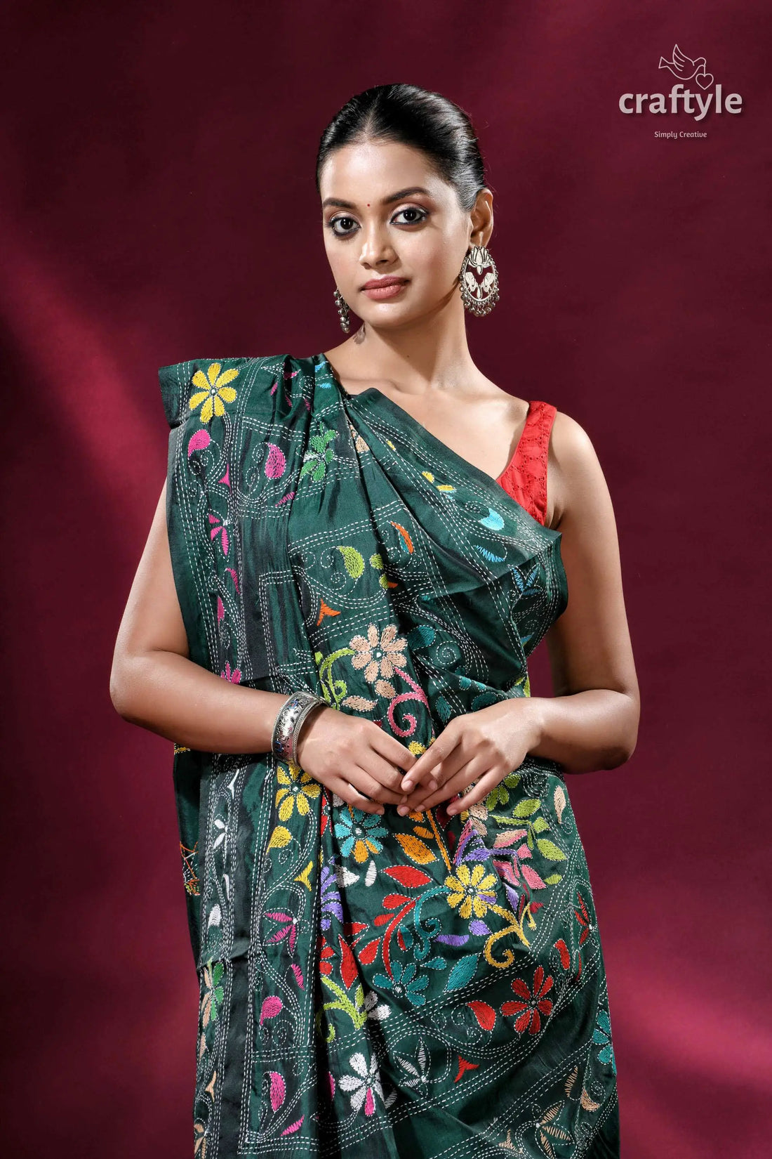 Bengal heritage deep green silk kantha saree floral embroidered green saree 2