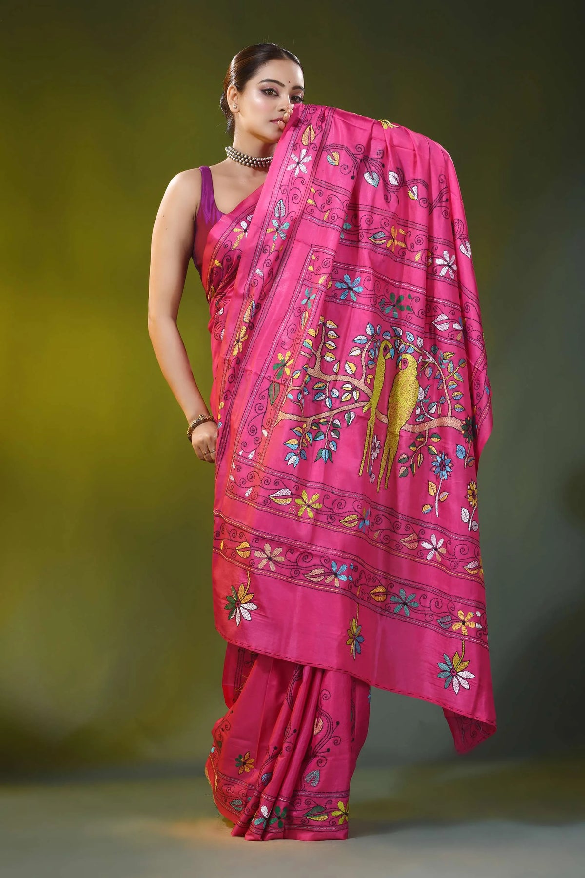 Bird motif design magenta pink handcrafted silk kantha saree 4