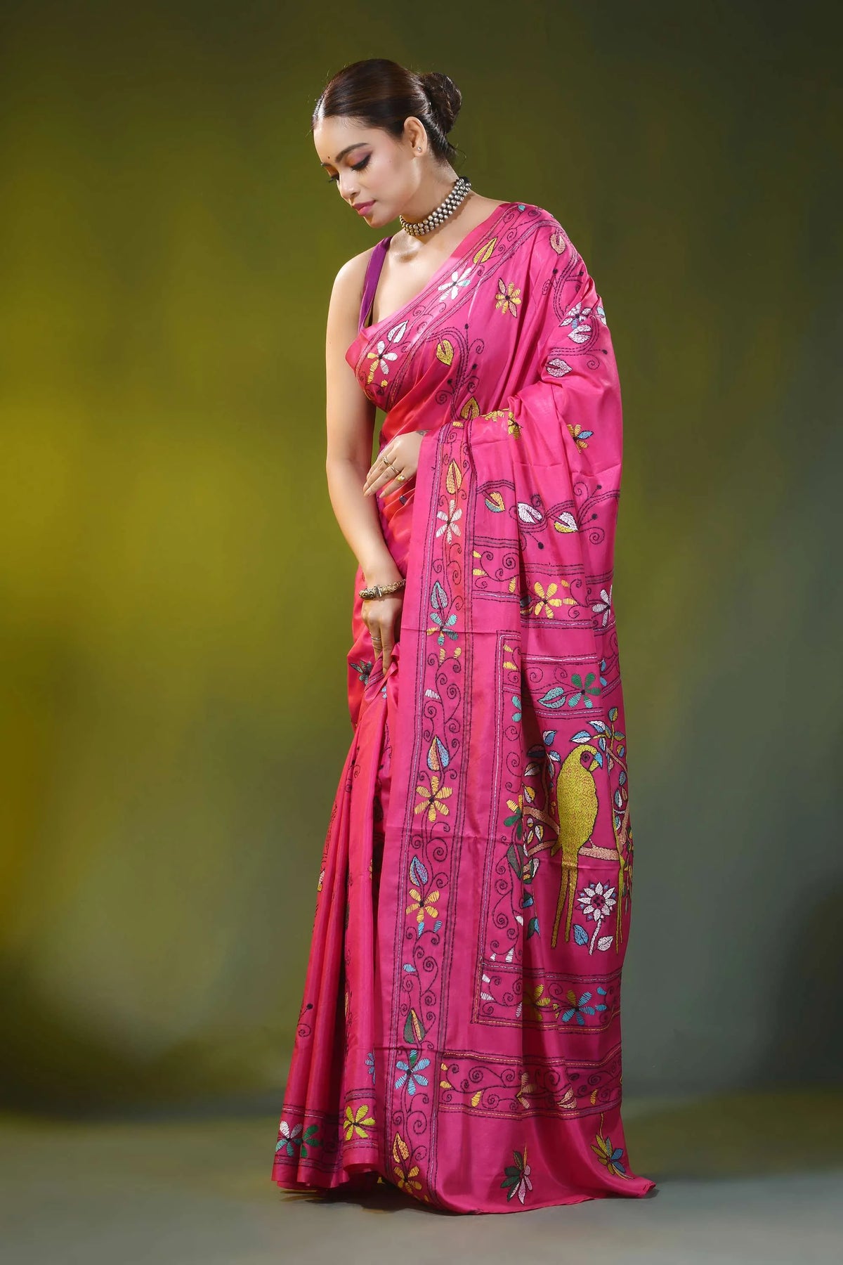 Bird motif design magenta pink handcrafted silk kantha saree 3
