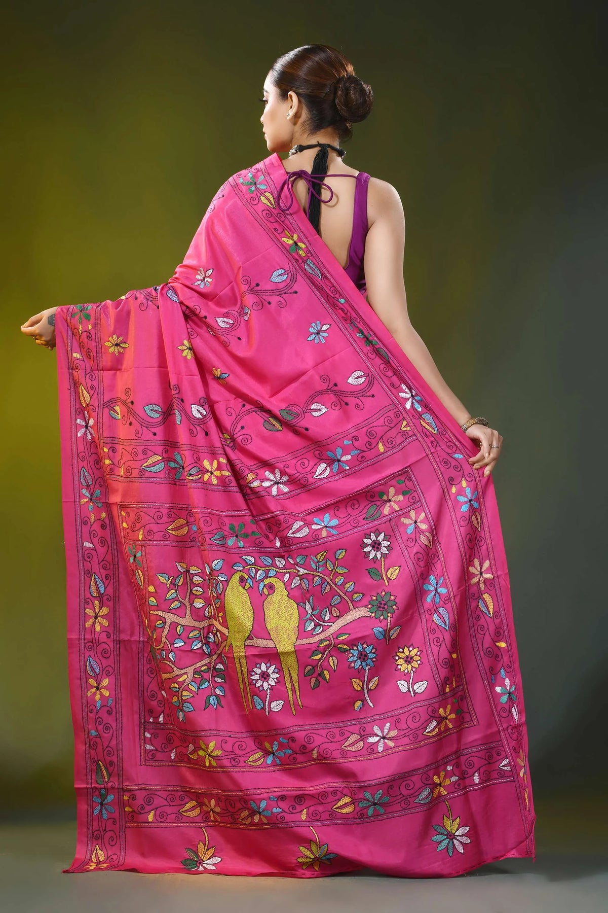 Bird motif design magenta pink handcrafted silk kantha saree 5