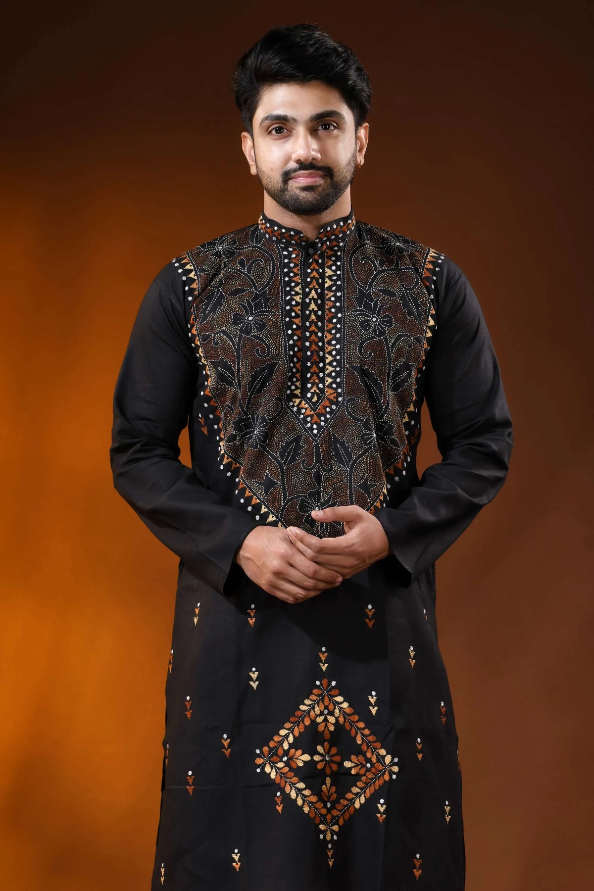 Black cotton kantha punjabi for men with rust floral embroidery - reverse stitch 2