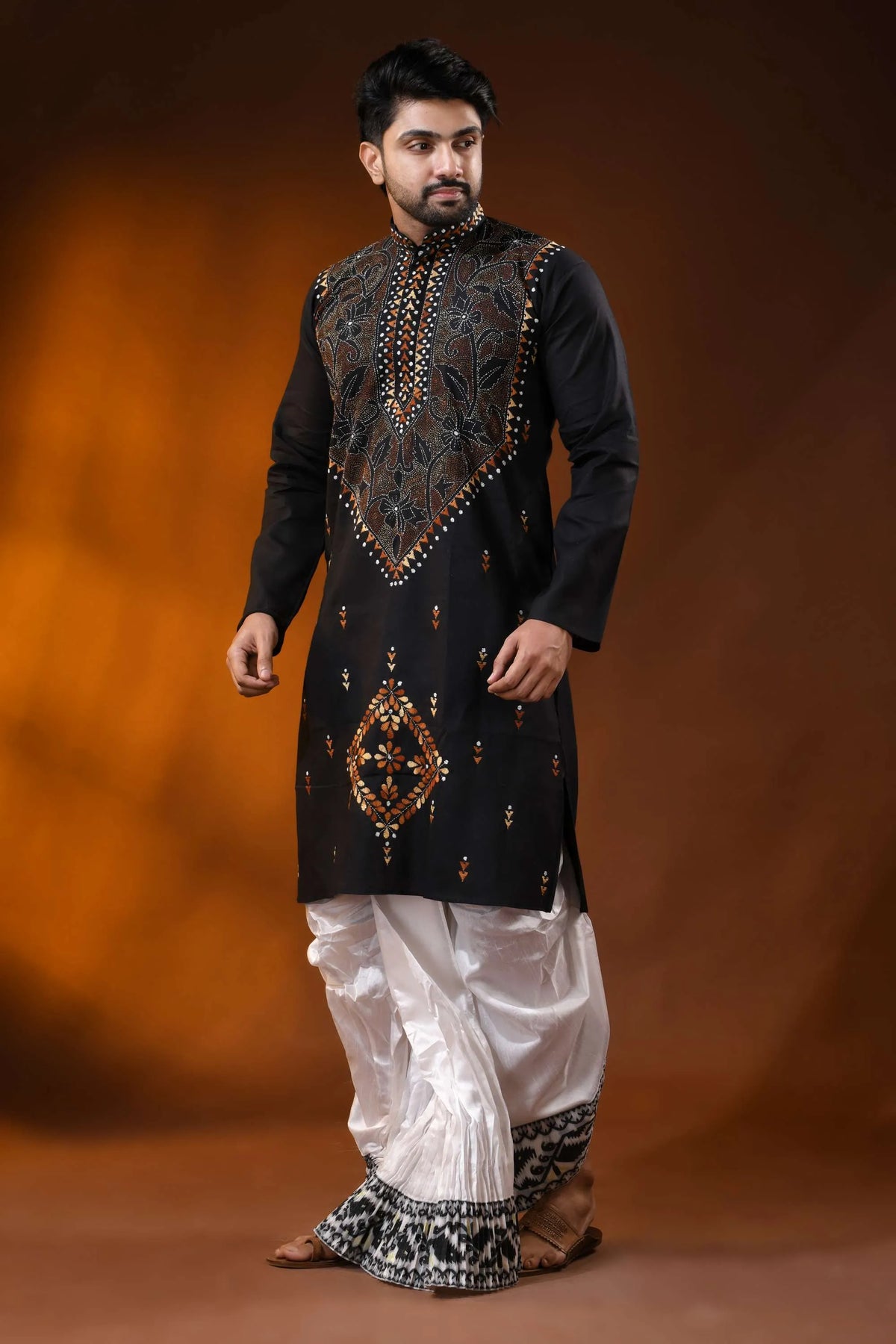 Black cotton kantha punjabi for men with rust floral embroidery - reverse stitch 3