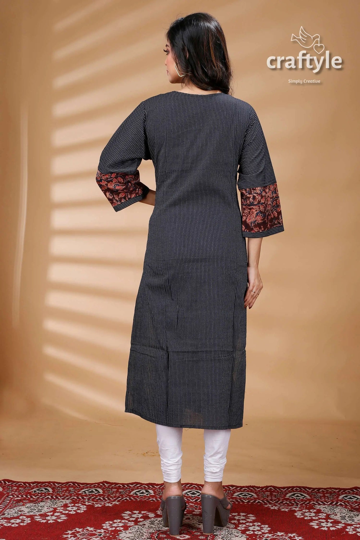 Black kalamkari print cotton designer kurti for women woman’s gray kurta embroidered sleeves 4