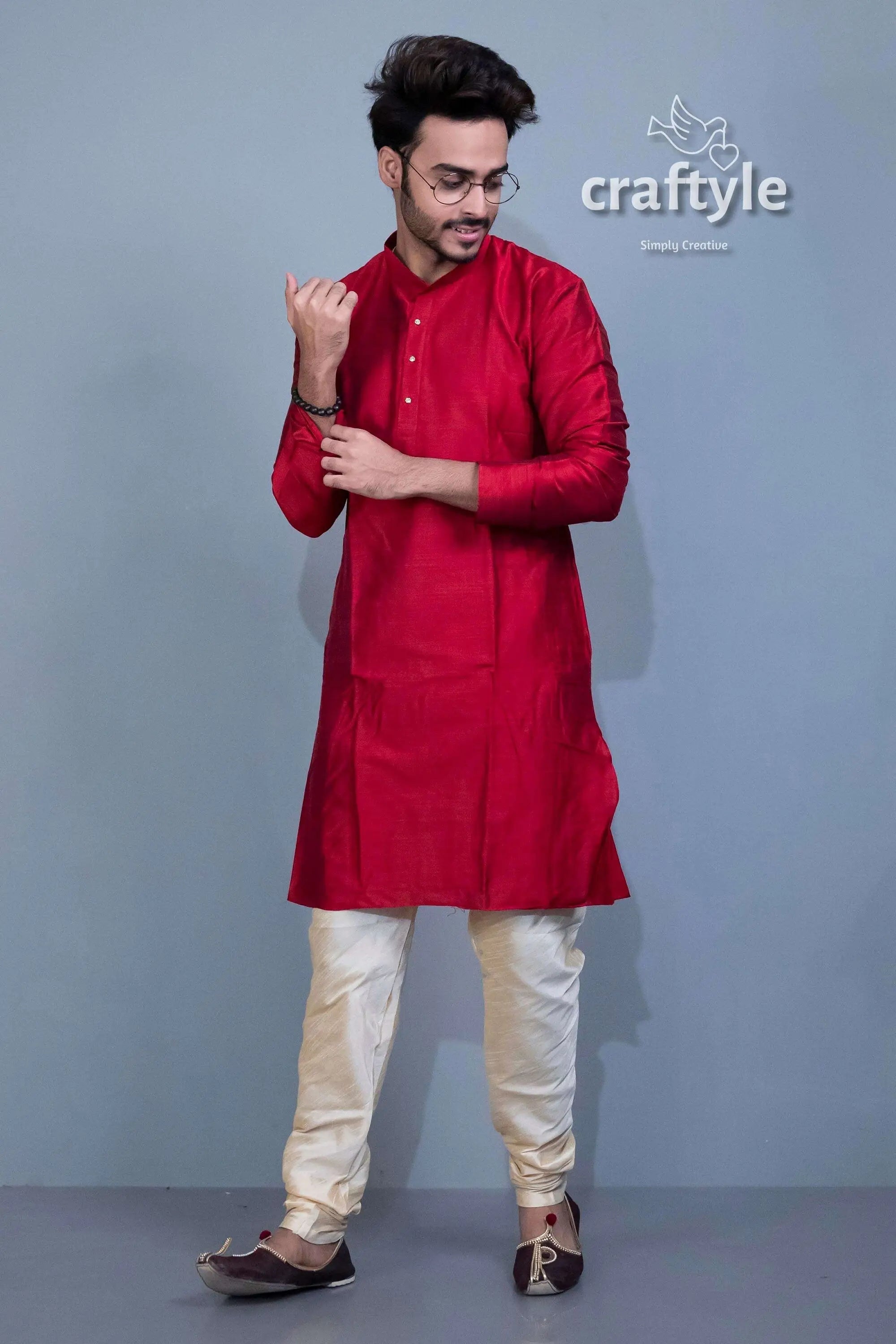 Blood red solid mens kurta with weave work man red kurta pajama 4