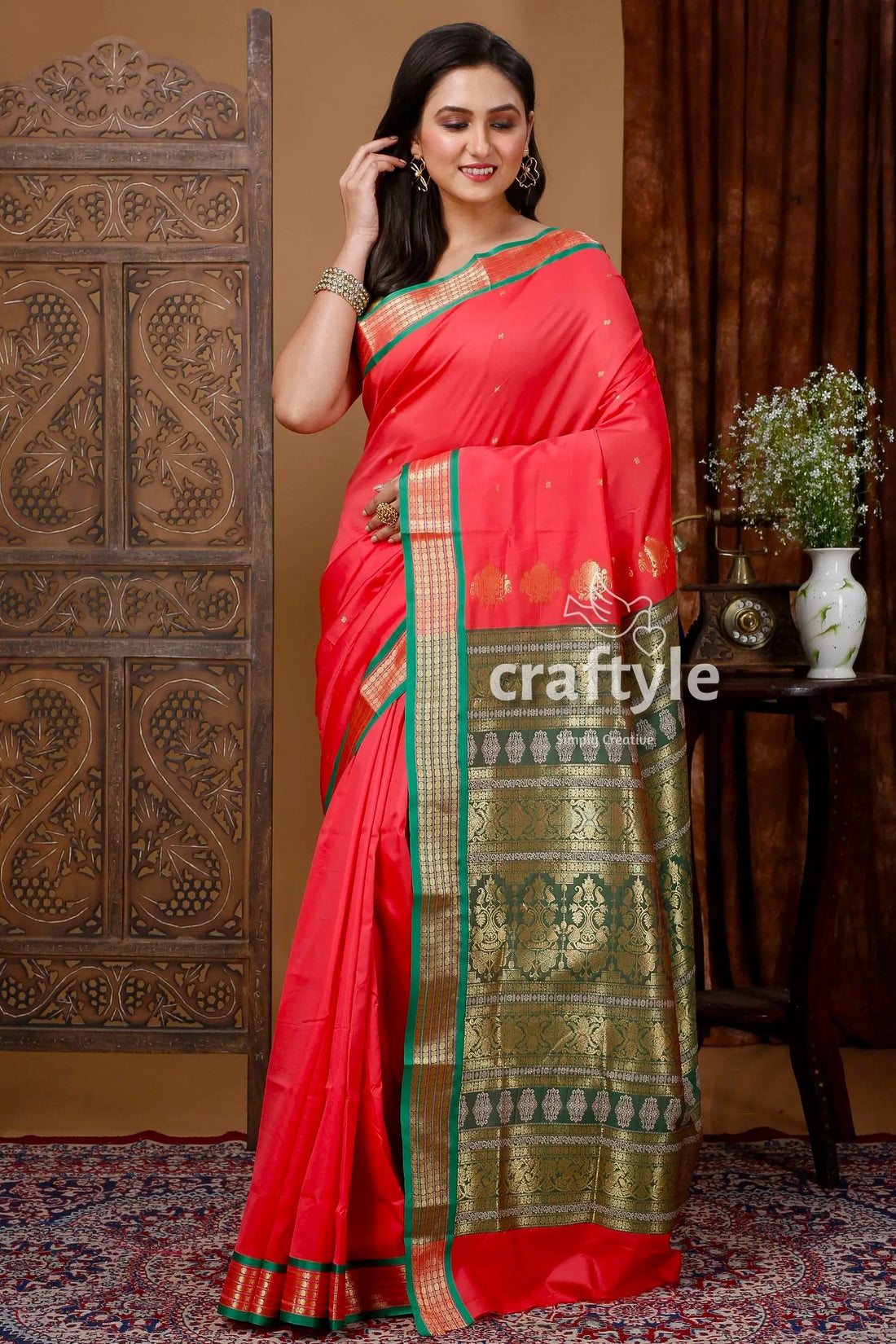 Bomkai silk saree with zari border - light rose red woman red green saree 1