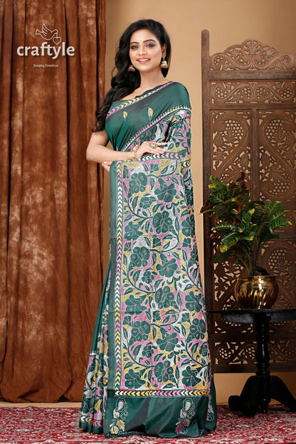 Bottle green floral kantha stitch saree - reverse woman green floral saree 3