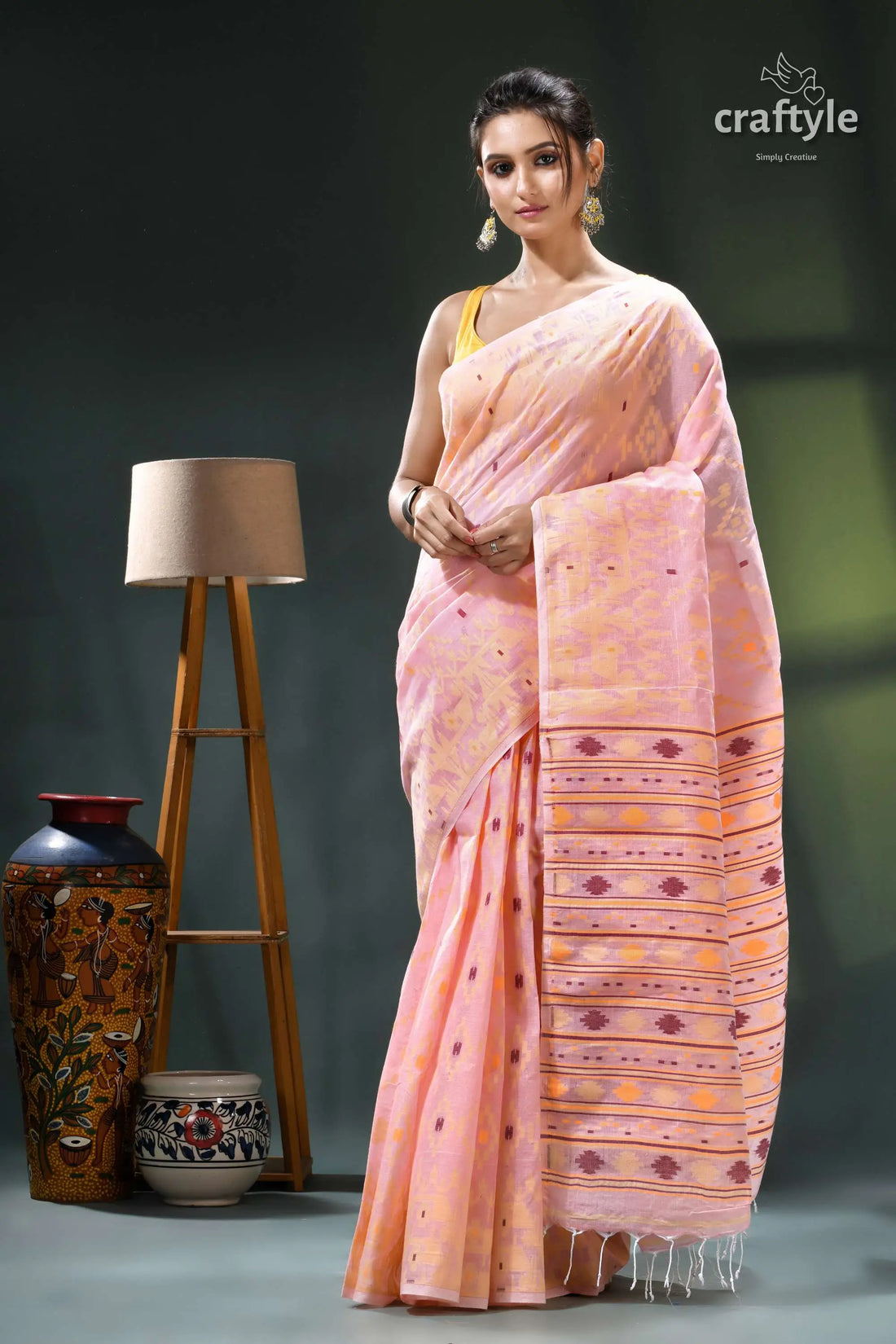 Cavern pink bengal handloom cotton jamdani saree peach saree intricate designs tassels 1