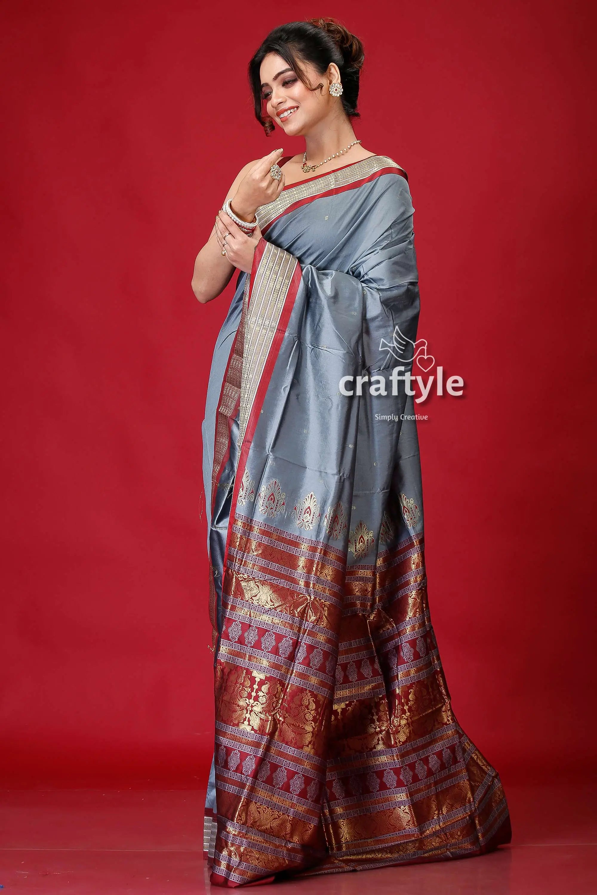 Cerulean blue zari border bomkai silk saree gray silk saree patterned border 4