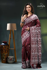 Cocoa brown gujrati stitch ethnic silk sari with white embroidery maroon saree white geometric patterns 7