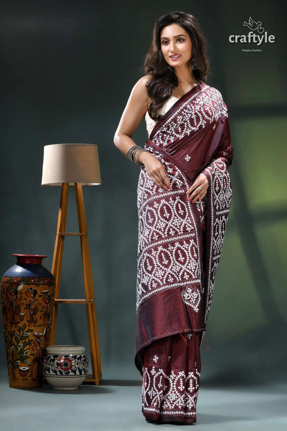 Cocoa brown gujrati stitch ethnic silk sari with white embroidery maroon white saree intricate batik 4