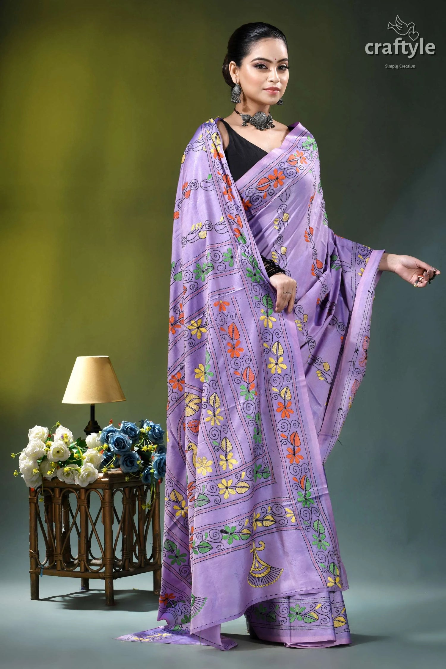 Cold purple swan design hand embroidered silk kantha saree lavender silk saree intricate floral 4