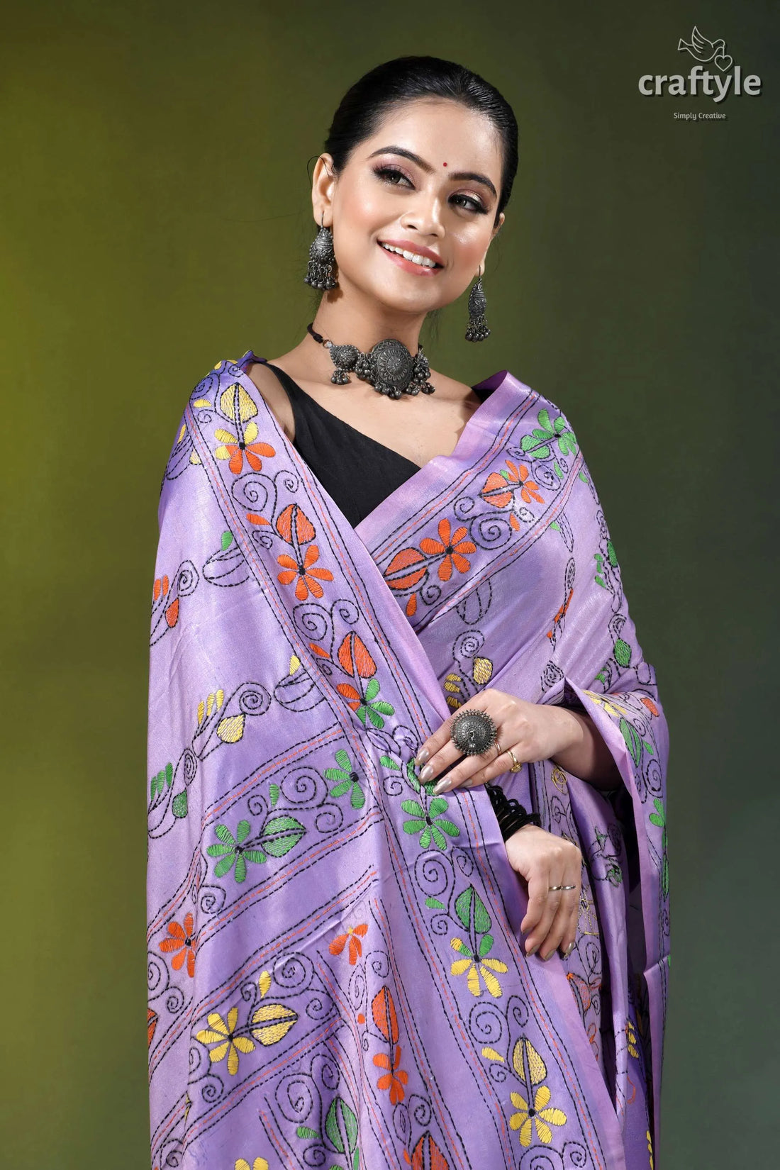 Cold purple swan design hand embroidered silk kantha saree lavender-colored saree intricate floral embroidery 2