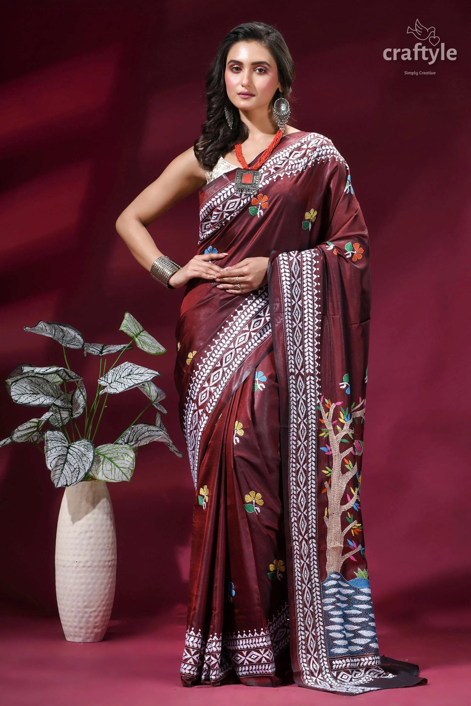 Crater brown designer silk kantha stitch saree - mythology theme maroon silk saree intricate white 5