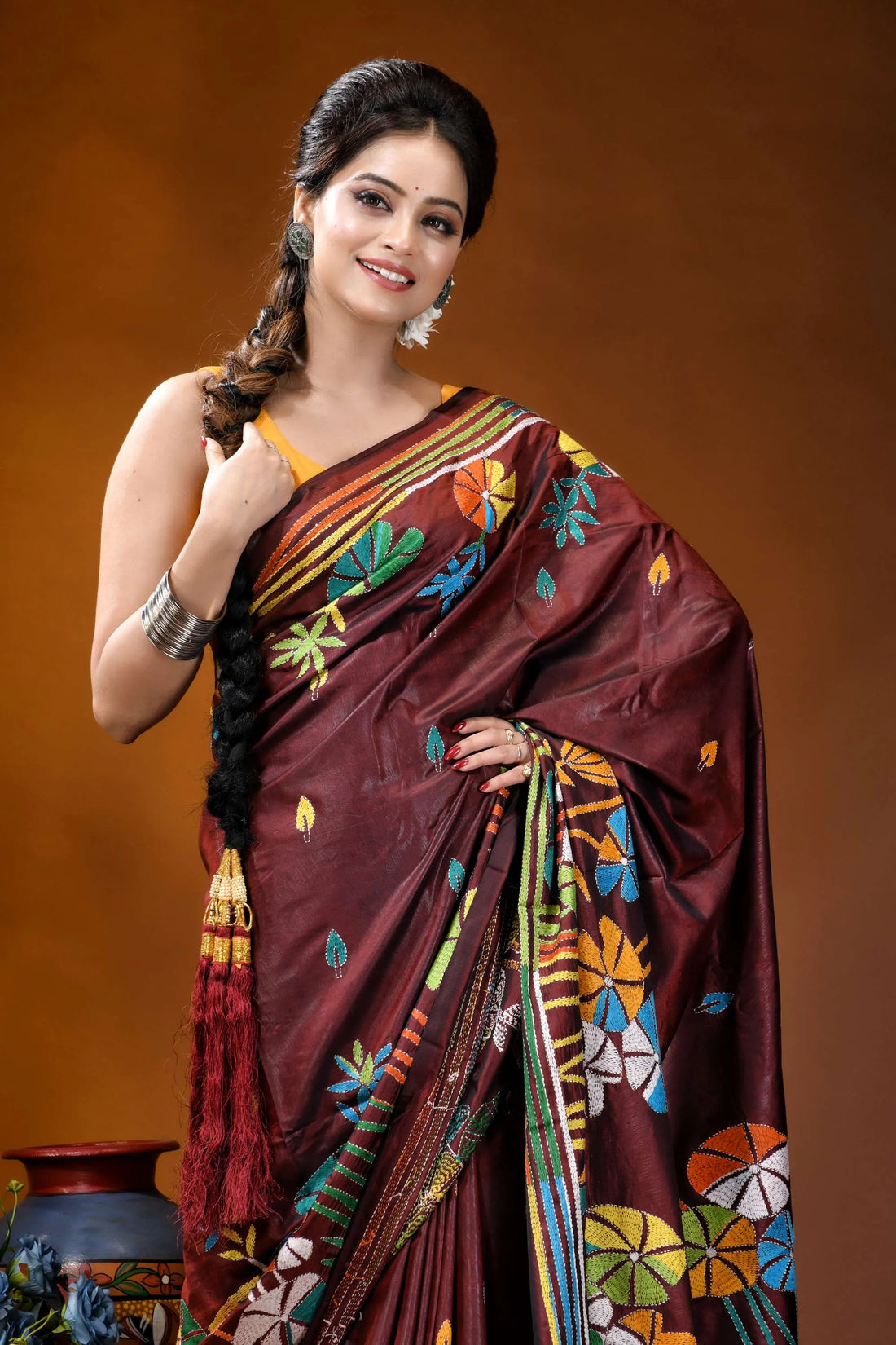 Crater brown floral design multicolor hand embroidered kantha saree maroon silk saree adorned vibrant 2
