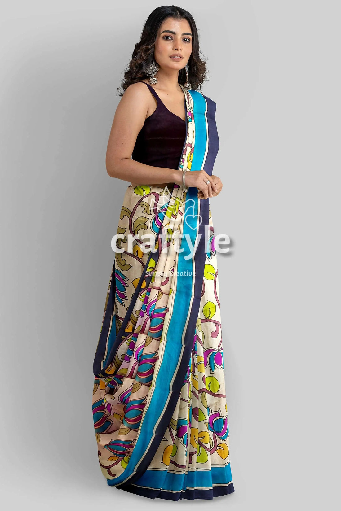 Cream white black pure tussar kalamkari sari - handcrafted peacock motif woman floral-patterned saree 2