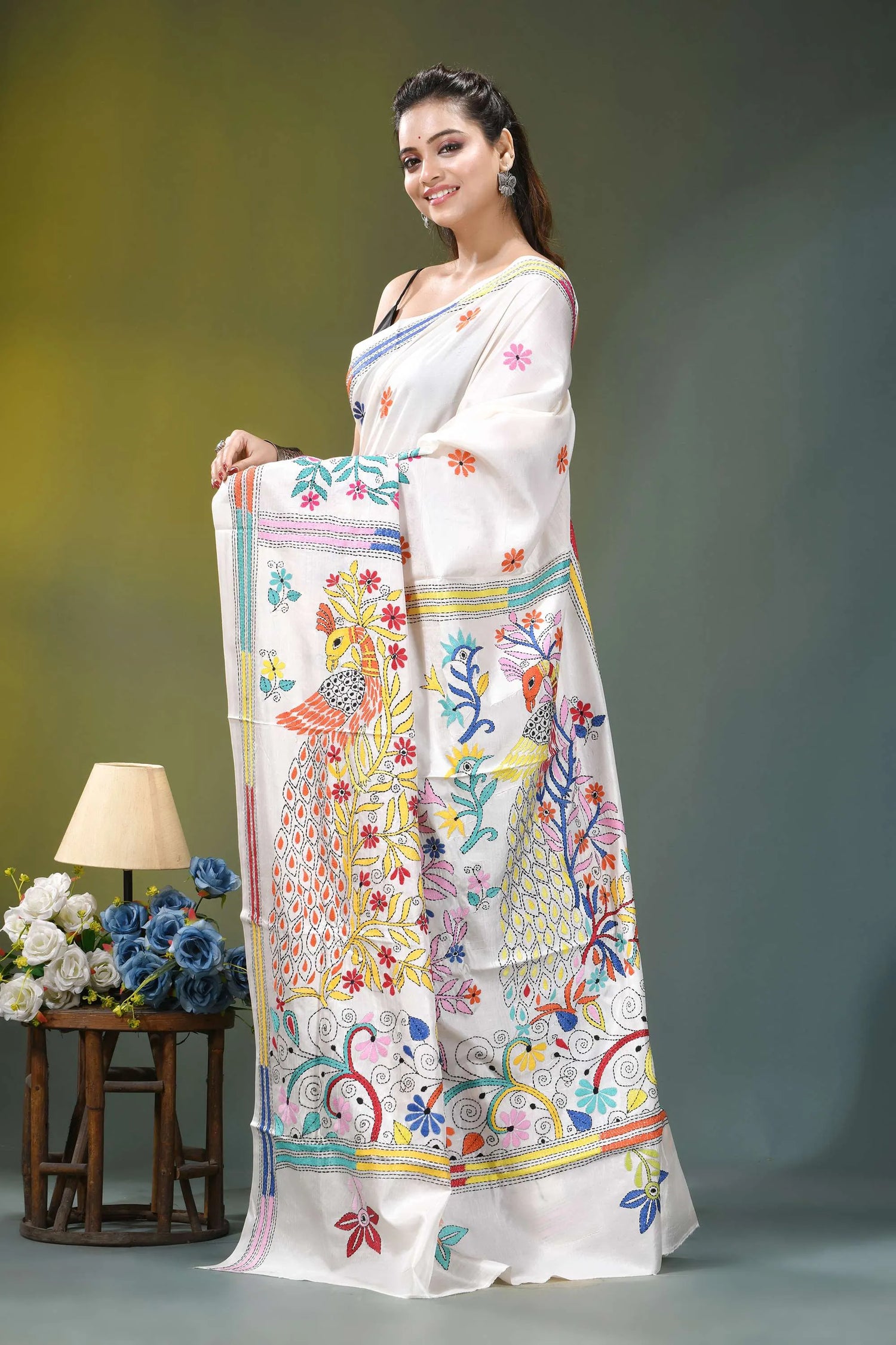 Daisy white artisanal peacock motif handcrafted silk kantha saree white saree adorned vibrant hand-embroidered 3