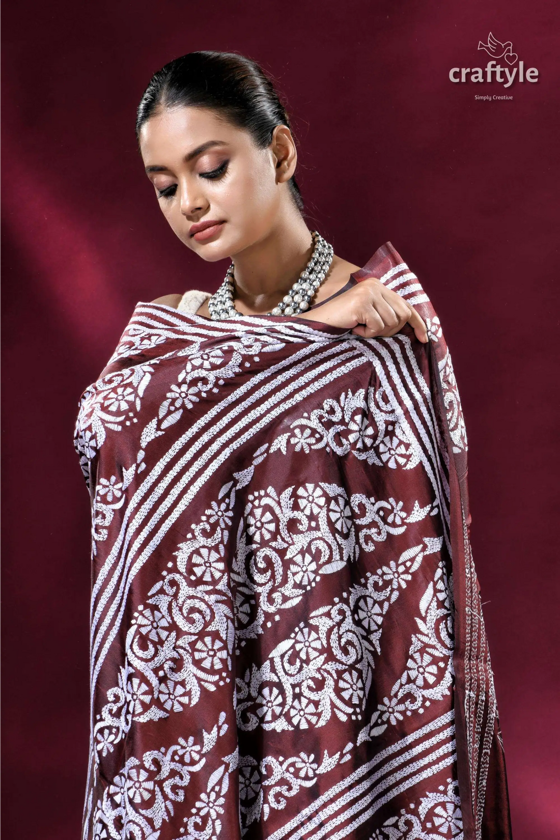 Dark burgundy white thread silk kantha stitch saree burgundy white patterned shawl 2