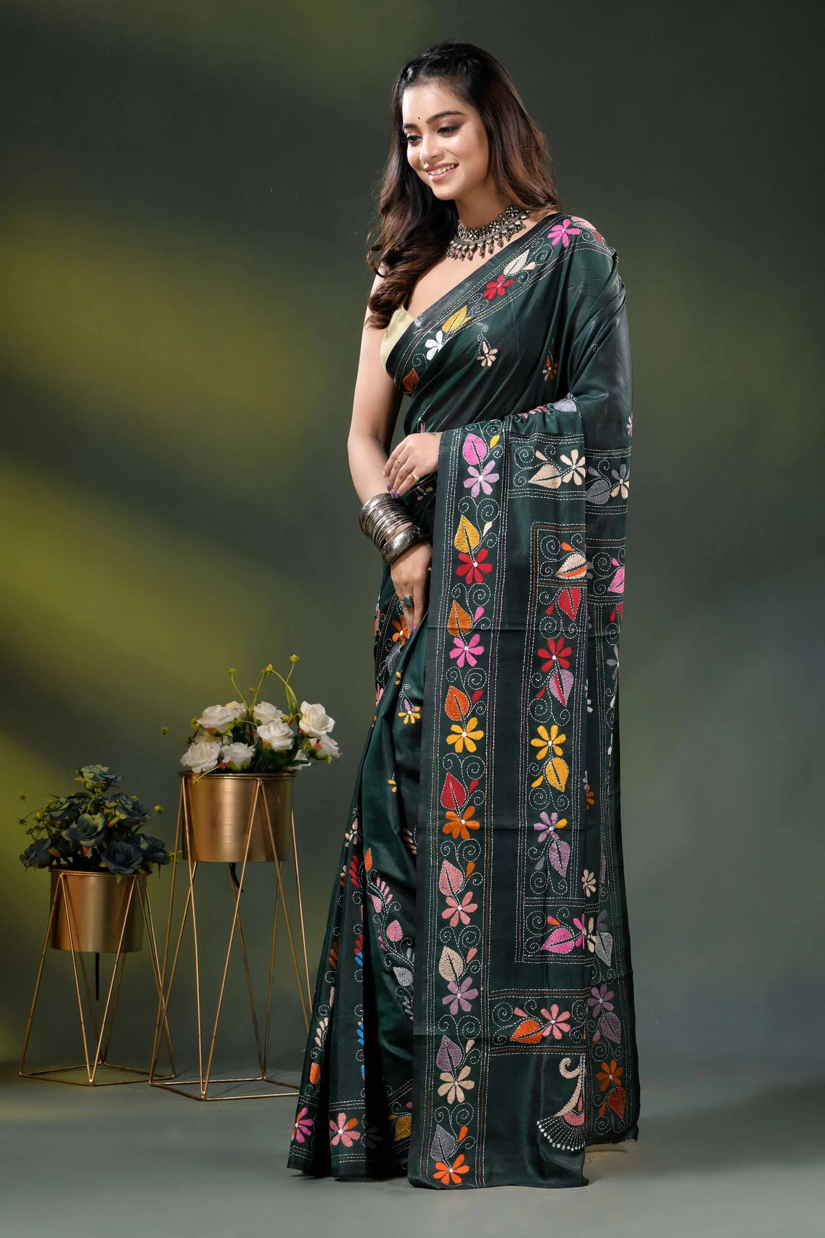 Dark green multicolor floral design silk kantha work saree 3